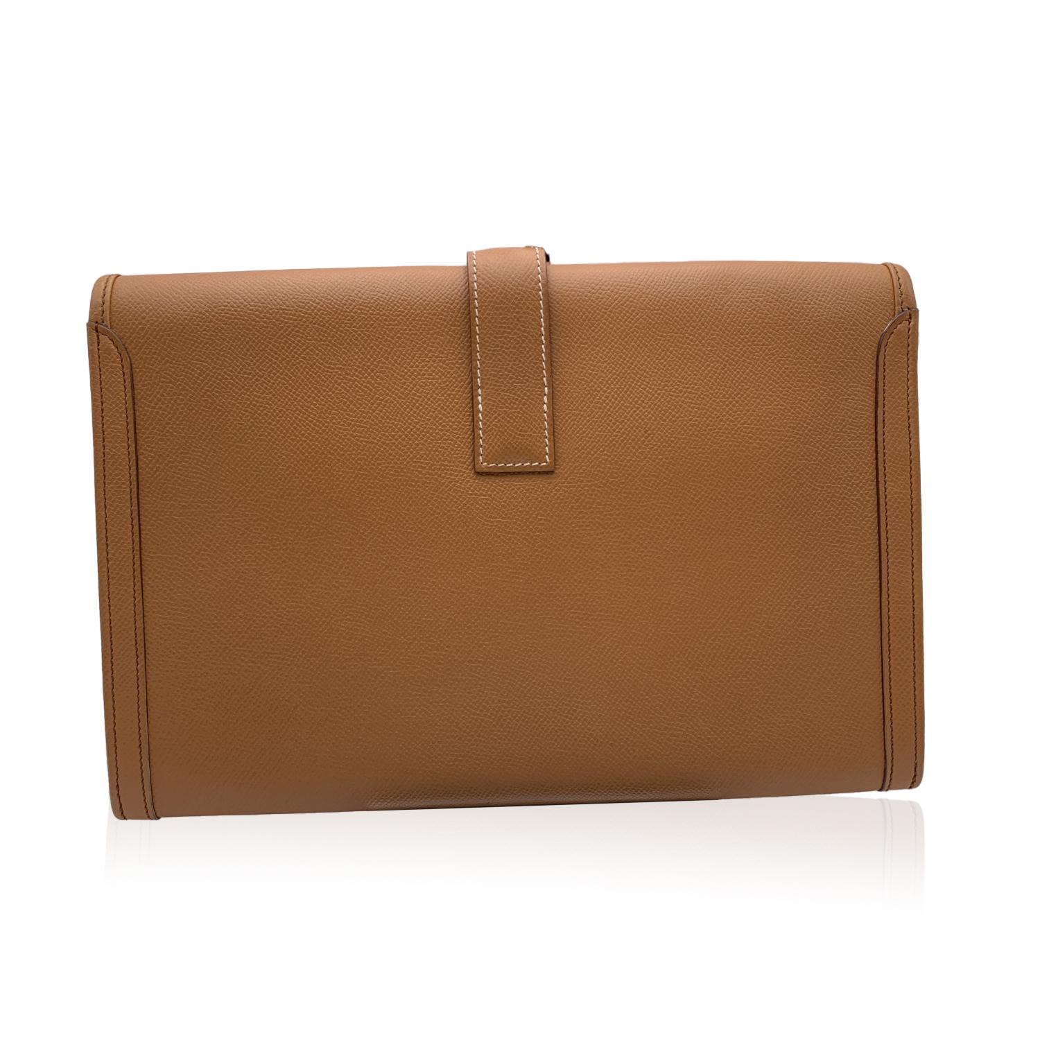 Hermes Tan Beige Leather Jige 29 cm Clutch Bag Pochette Handbag In Excellent Condition In Rome, Rome
