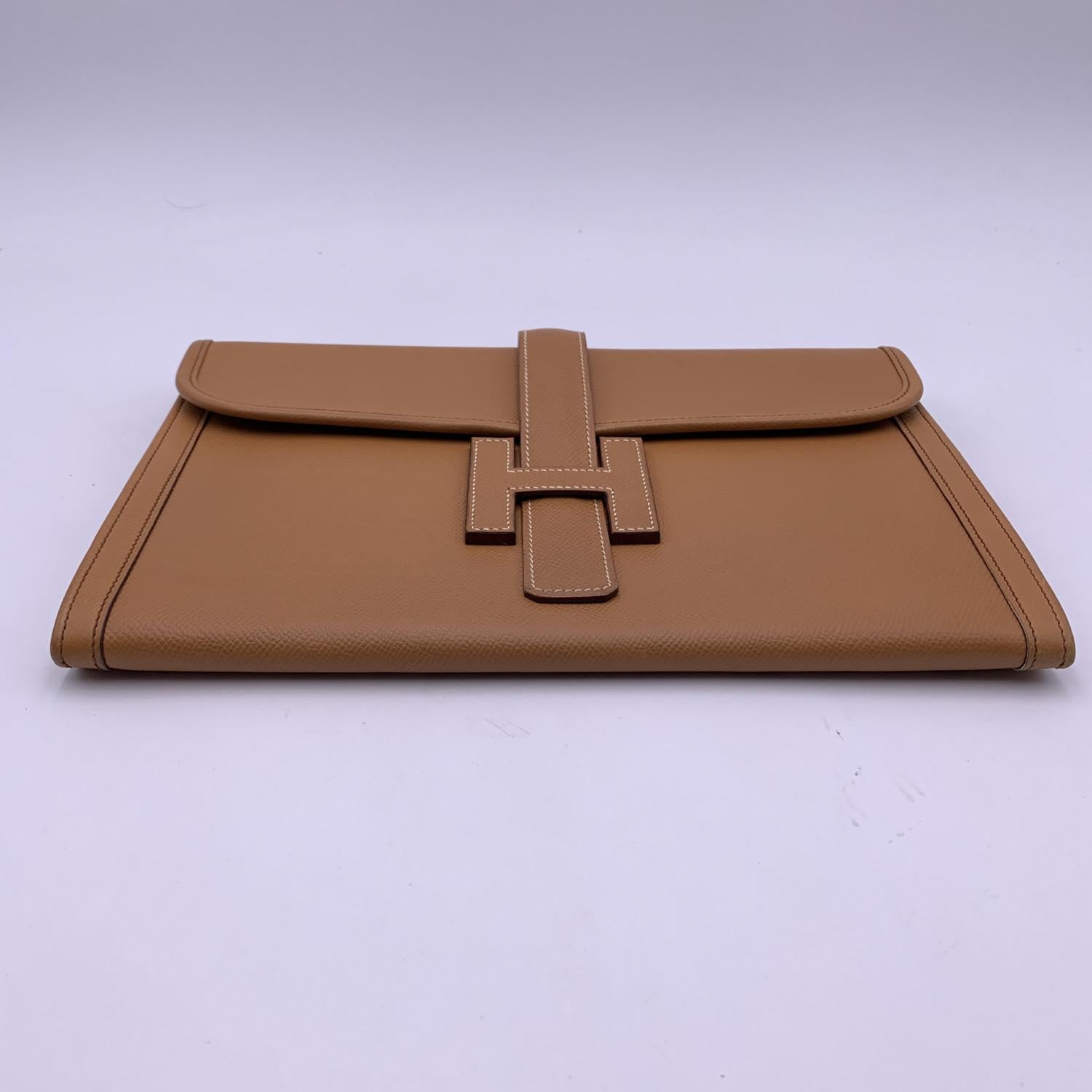 Women's Hermes Tan Beige Leather Jige 29 cm Clutch Bag Pochette Handbag