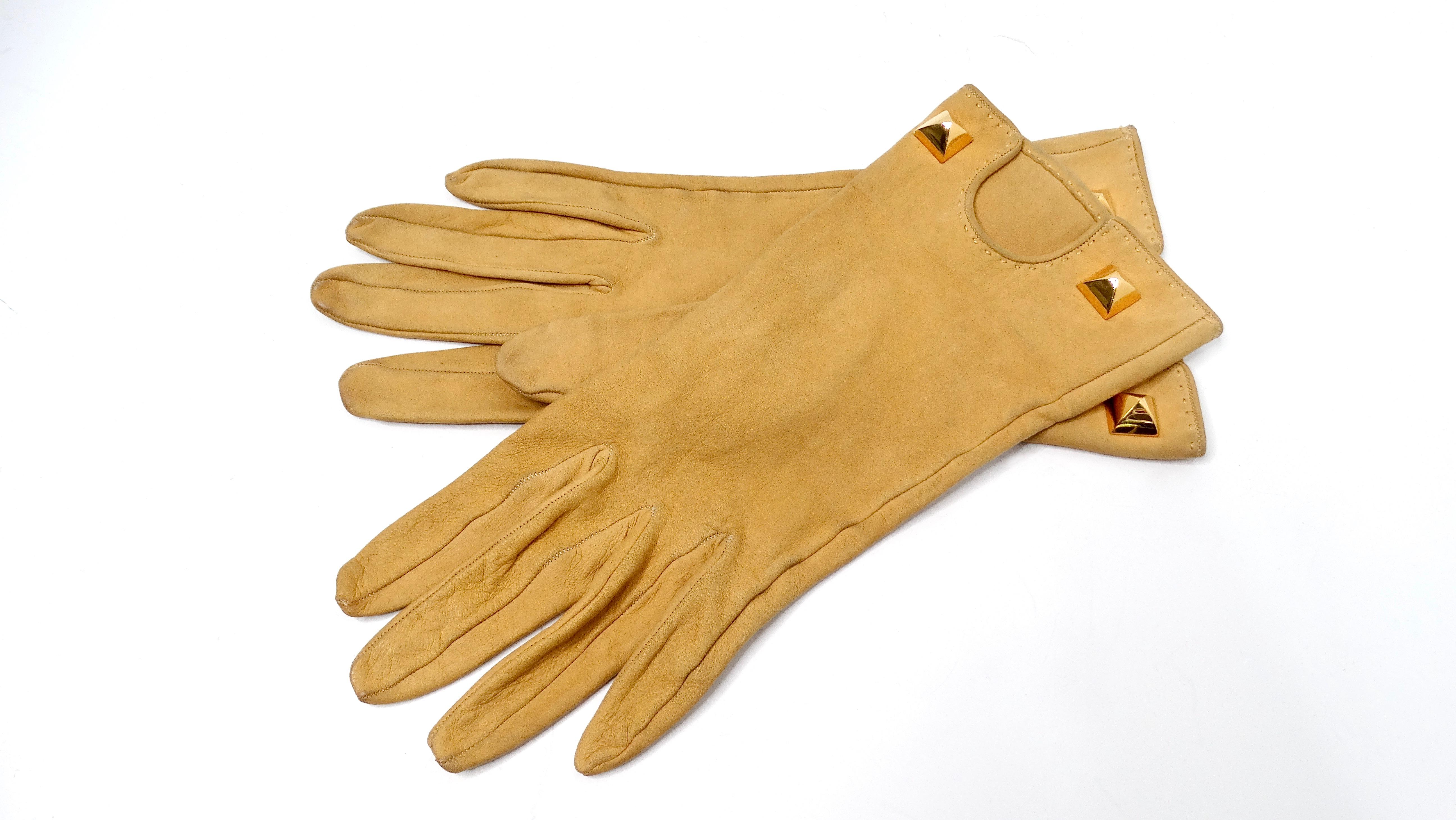 Hermes Tan Suede Leather Rockstud Gloves circa 1990s For Sale 2