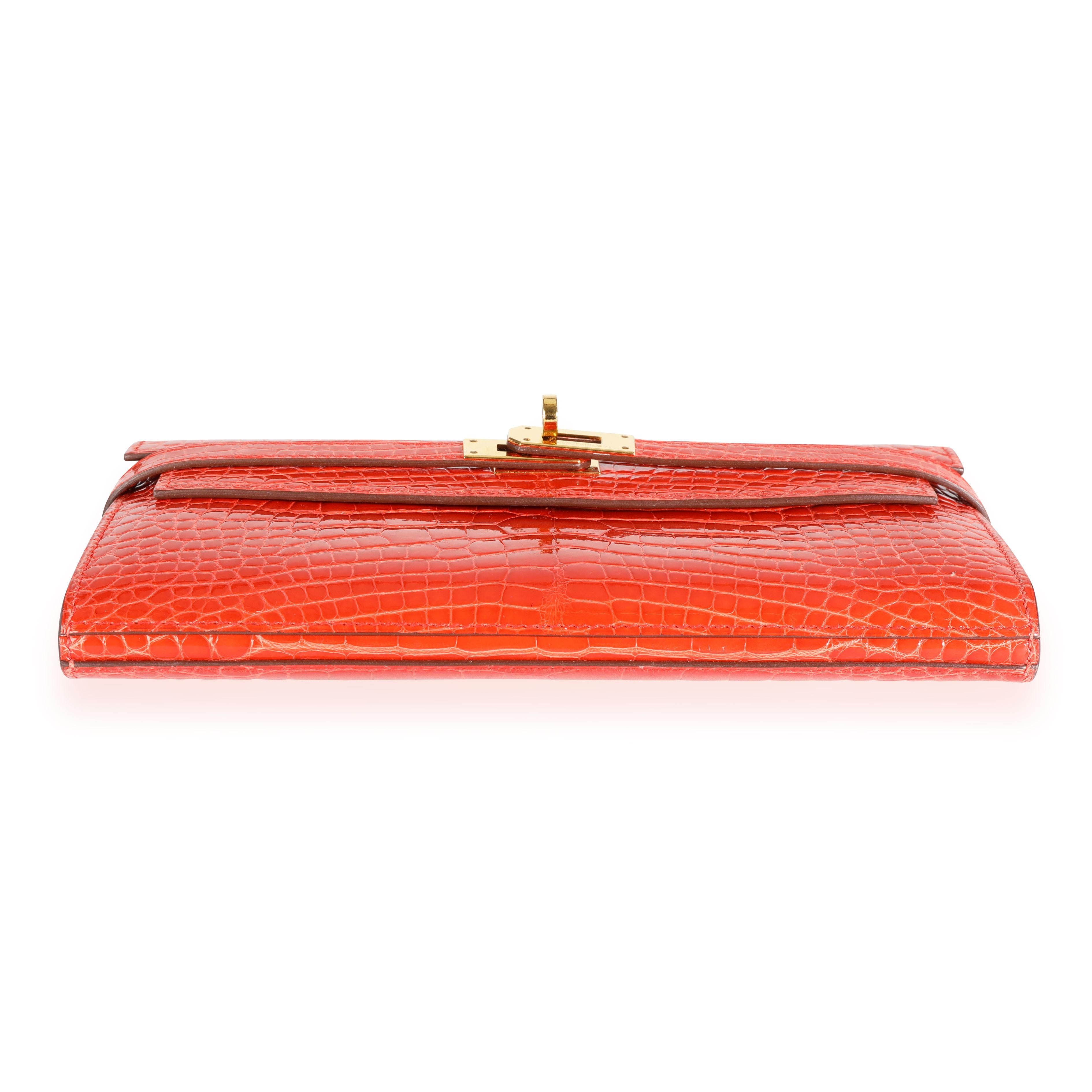 Hermès Tangerine Shiny Alligator Classic Kelly Wallet GHW In Excellent Condition In New York, NY