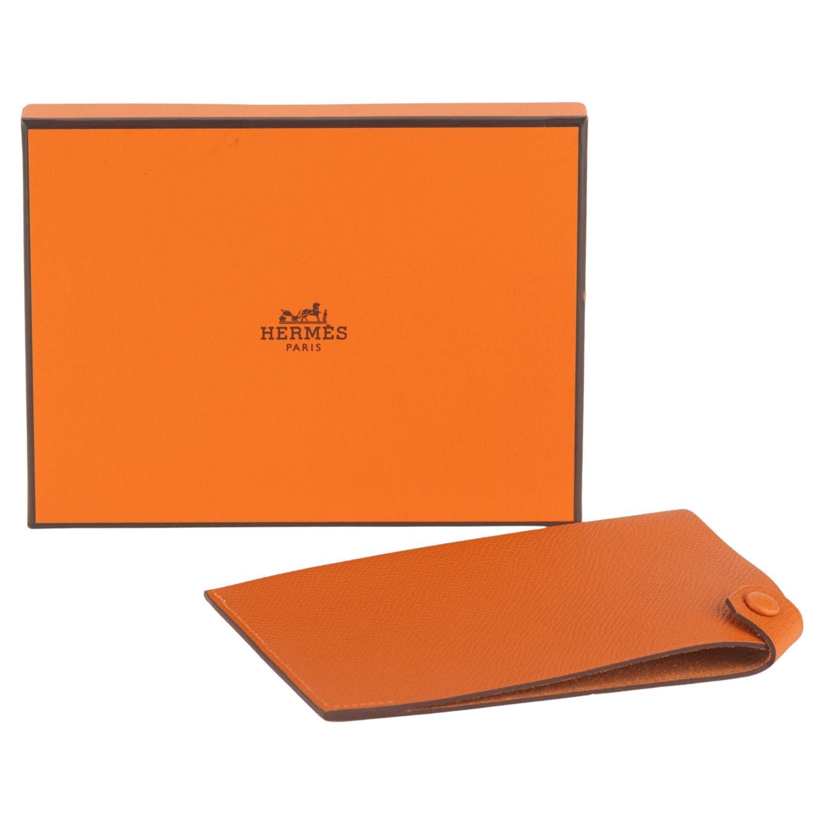 Hermès Tarmac Passport Holder New in Box