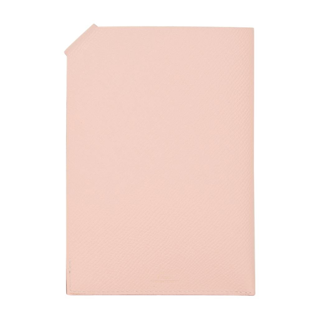 Hermes Tarmac Passport Holder Rose Eglantine Epsom Rose Jaipur Snap 2