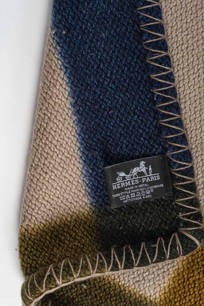 HERMES: “Tartan Dye” Cashmere Throw In Excellent Condition In SAINT-OUEN-SUR-SEINE, FR