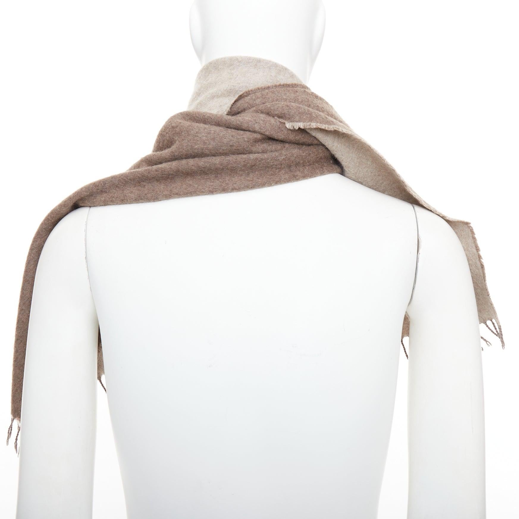 De los hombres HERMES taupe brown cashmere wool reversible fringed long scarf en venta