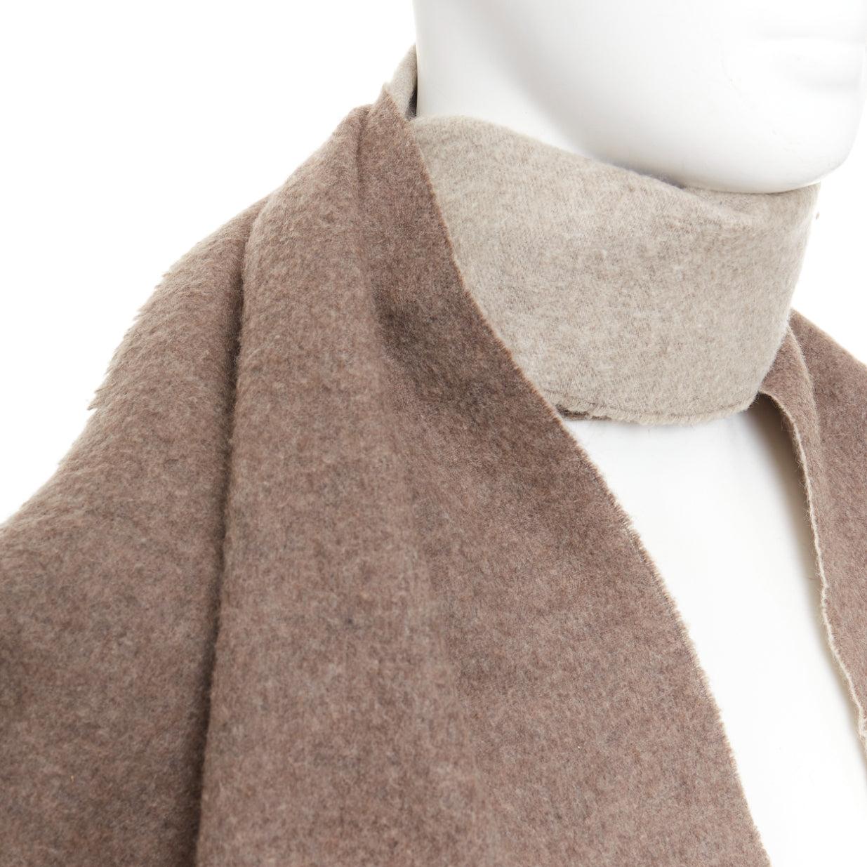 HERMES taupe brown cashmere wool reversible fringed long scarf en venta 2