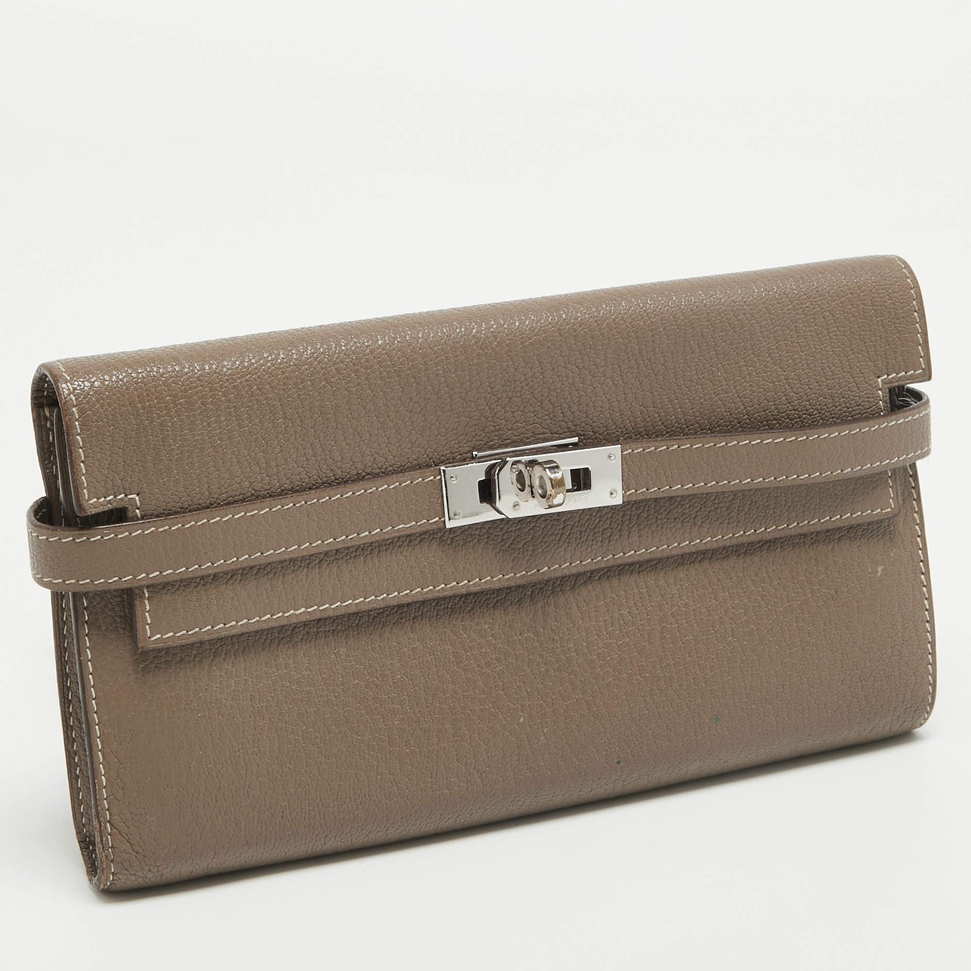 Hermes Taupe Chevre Leather Kelly Classic Wallet For Sale 16
