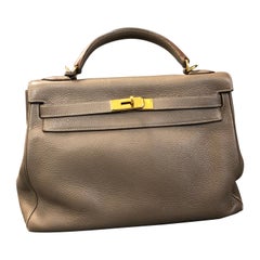 Hermès Taupe Epsom Leather Kelly Sellier 32 Bag Excellent Condition, 2005