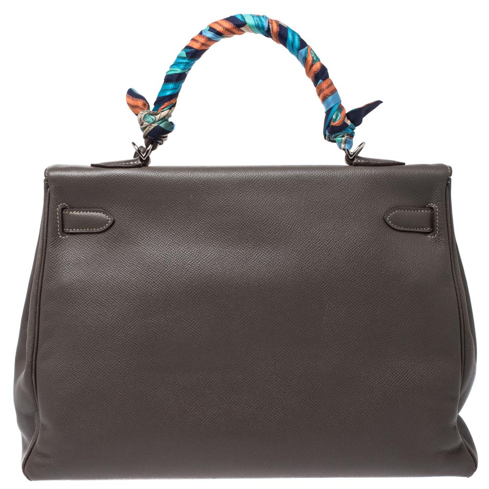 Inspired by none other than Grace Kelly of Monaco, Hermes Kelly is carefully hand-stitched to perfection. This Kelly Retourne is crafted from Epsom leather and has silver-tone hardware. Retourne has a more casual look and is stitched on the inside