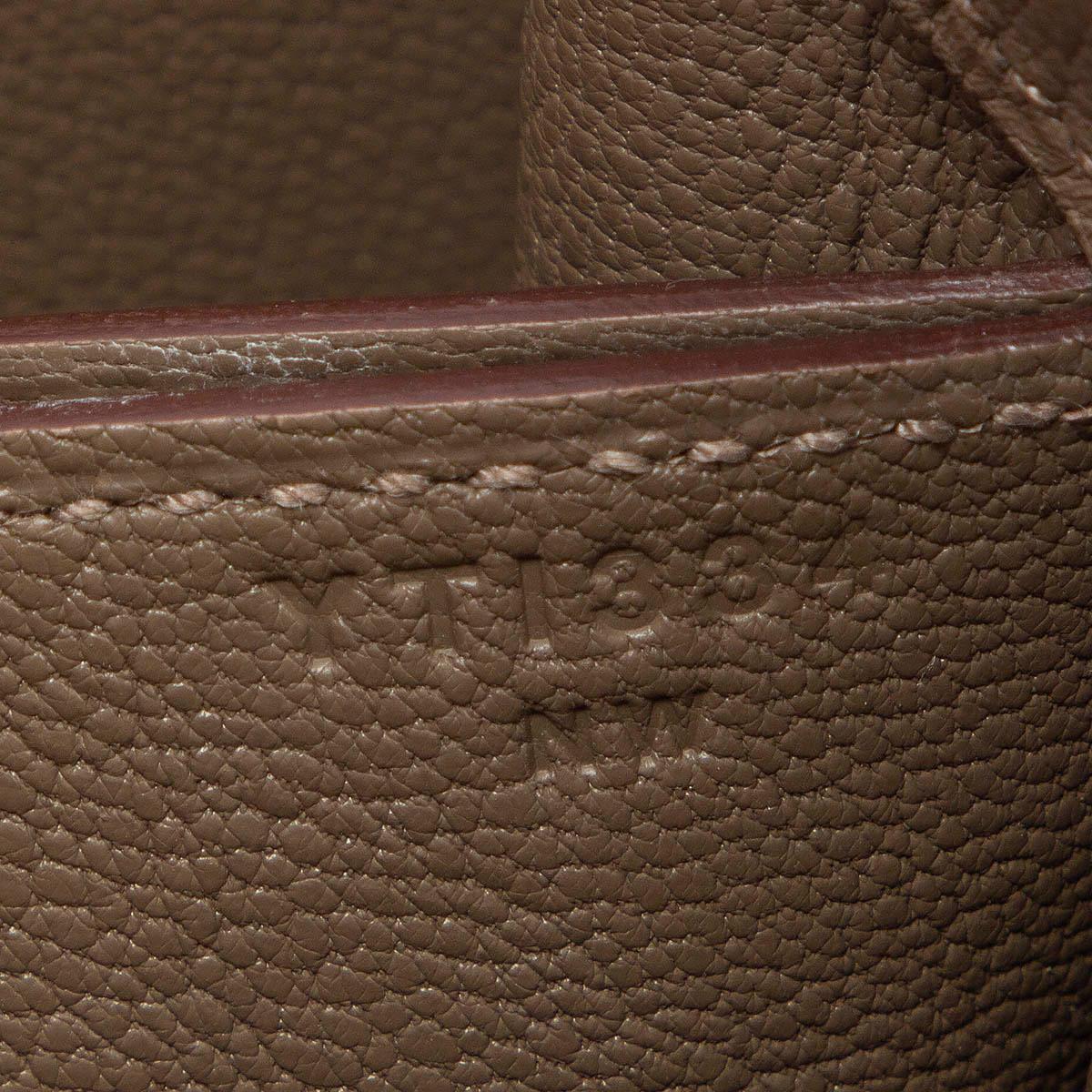 HERMES taupe Evercolor leather MINI ROULIS 18 Shoulder Bag Phw In Excellent Condition For Sale In Zürich, CH
