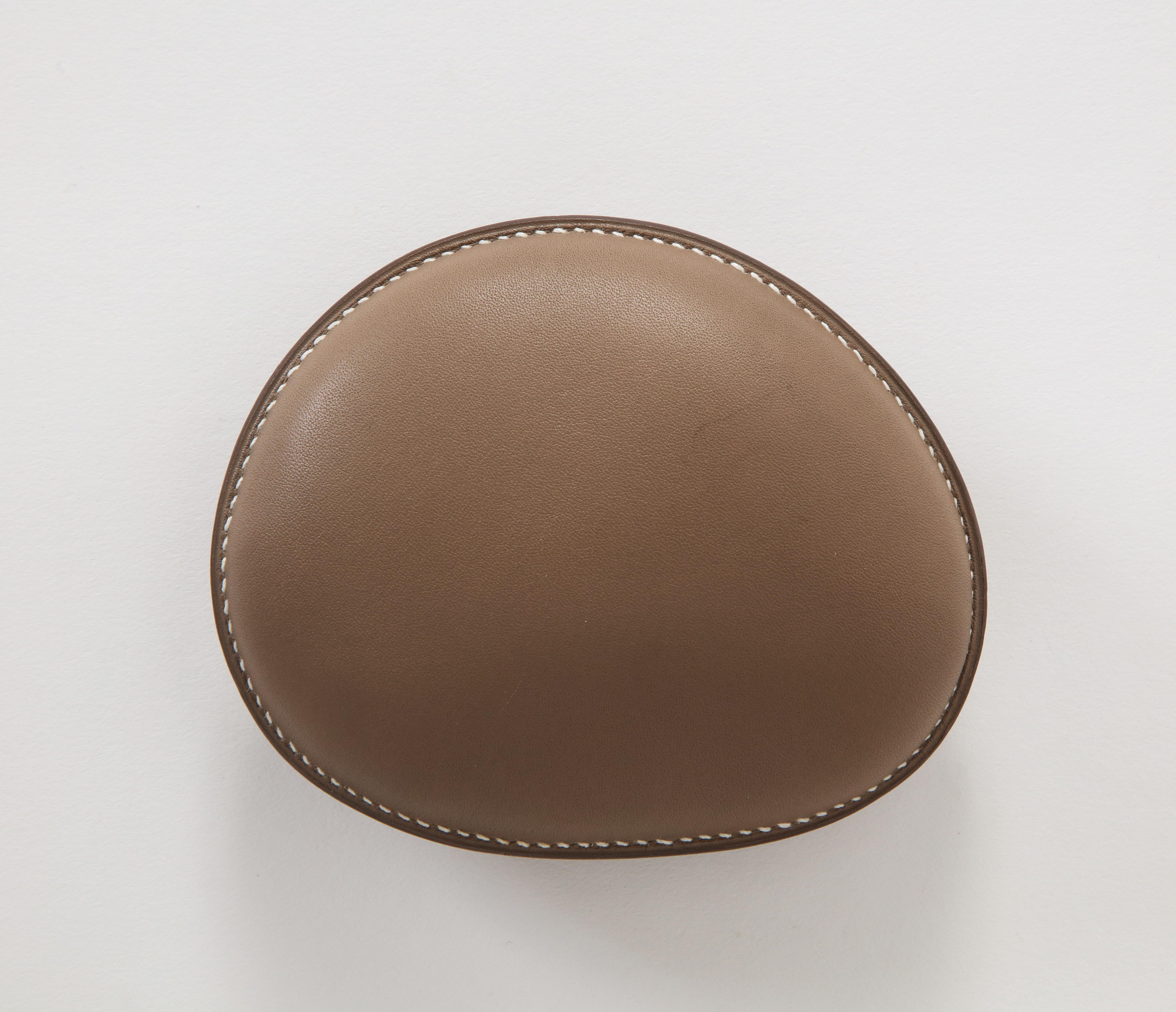 Hermès Taupe Leather Paperweight In Good Condition In Chicago, IL