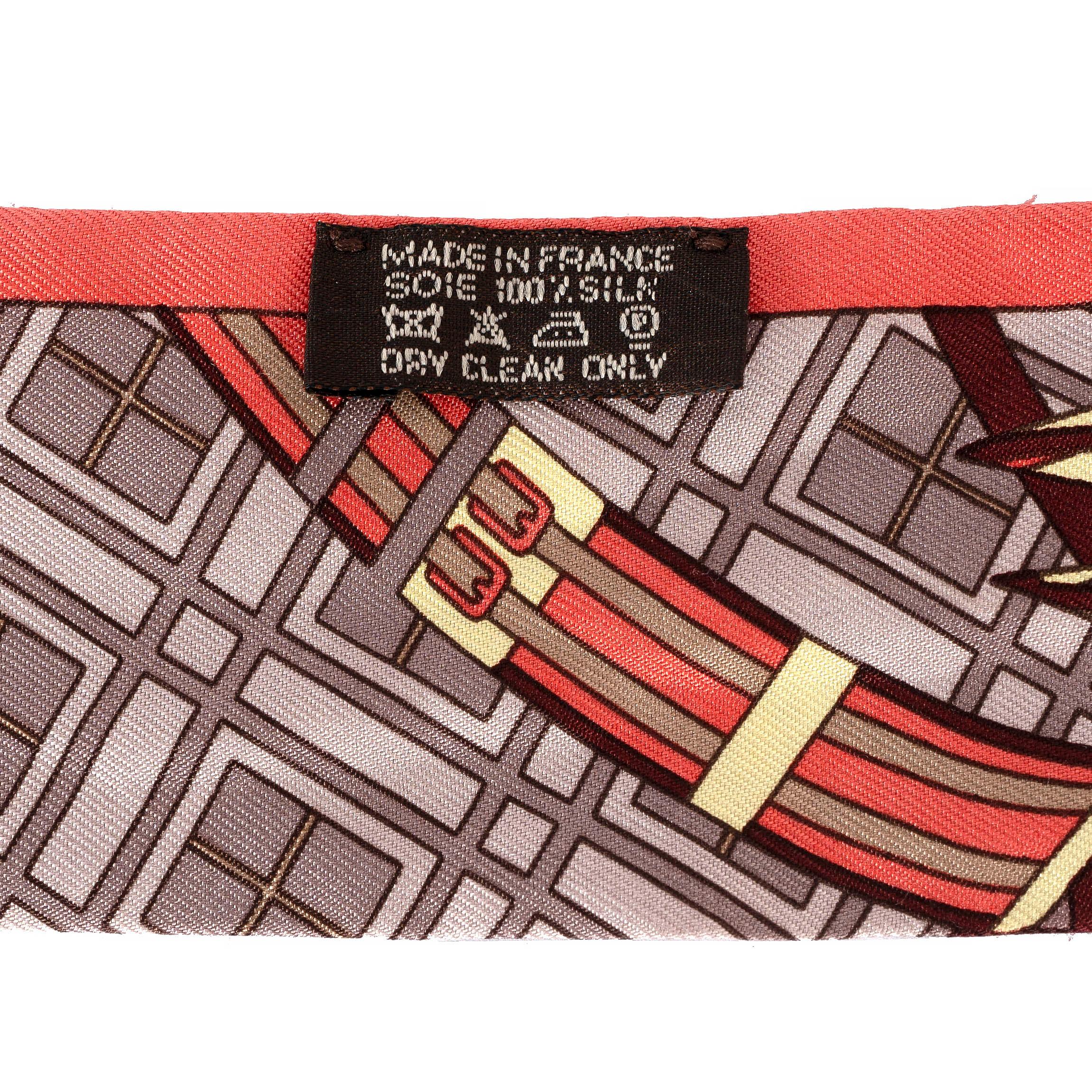 da uomo o donna Sciarpa HERMES POUR SORTIR TWILLY in seta giallo-rosa. in vendita