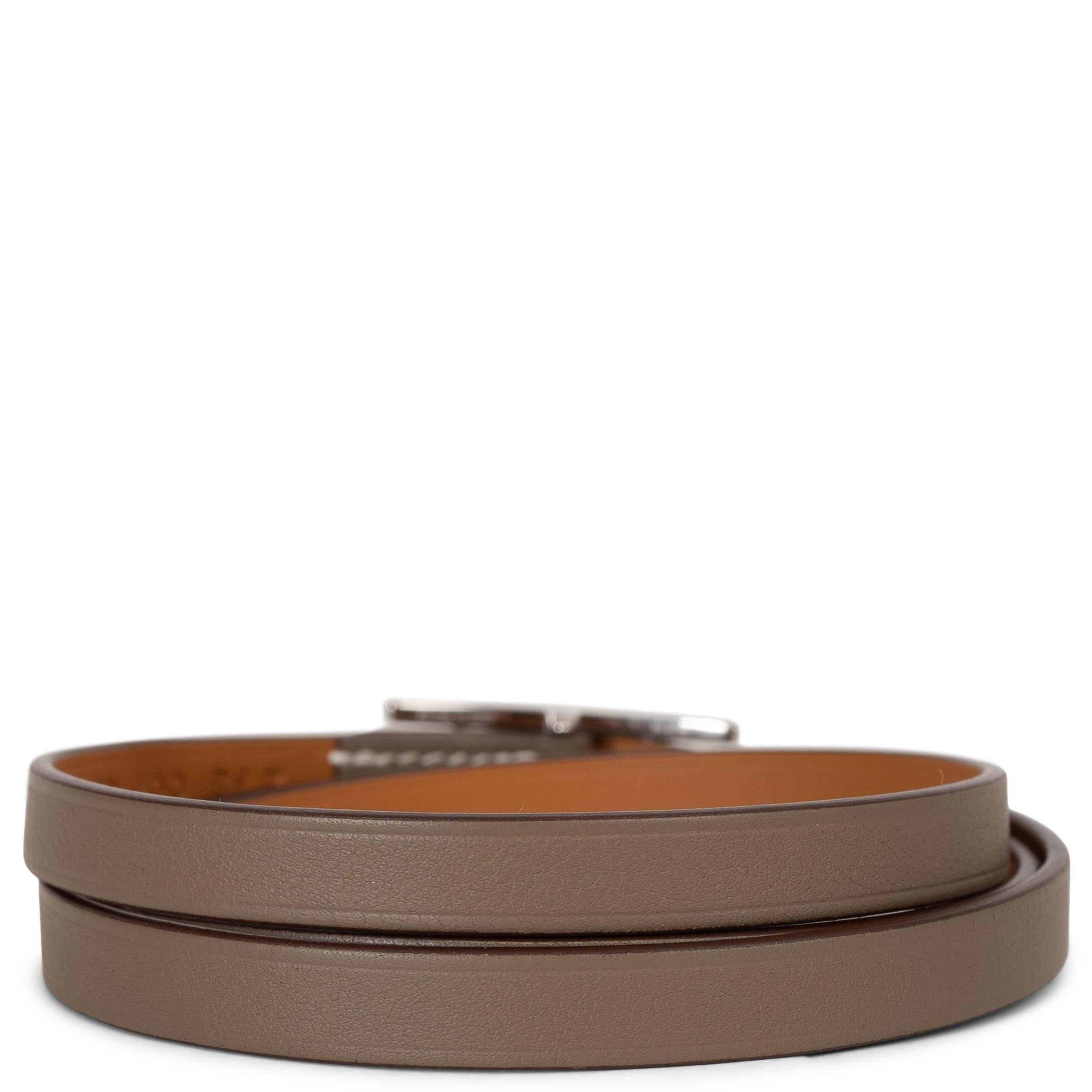 HERMES taupe Swift leather HAPI 3 TOUR Wrap Bracelet In Excellent Condition For Sale In Zürich, CH