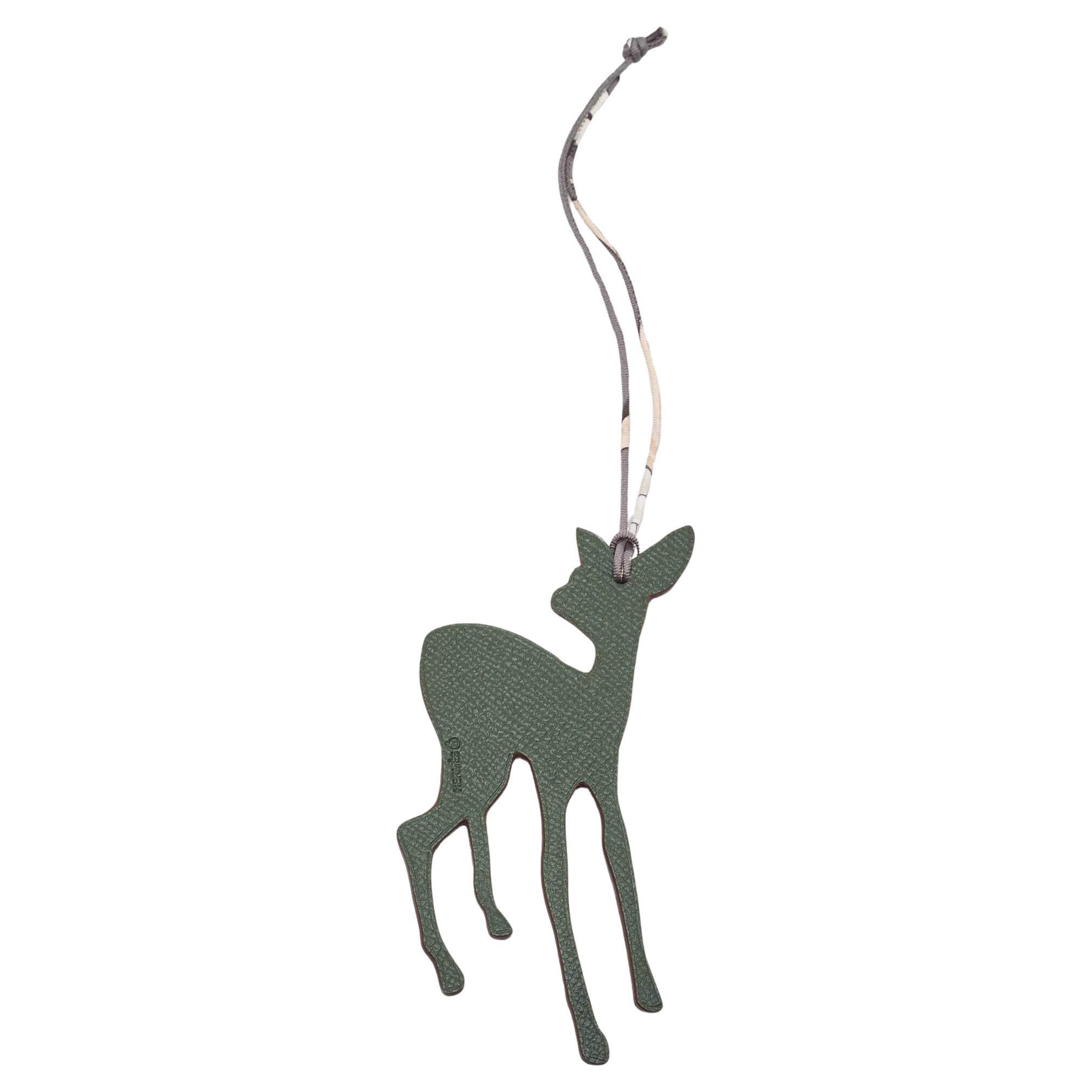 Hermès Taupe/Vert Anglais Epsom und Togo Leder Petit H Deer Tasche Charme