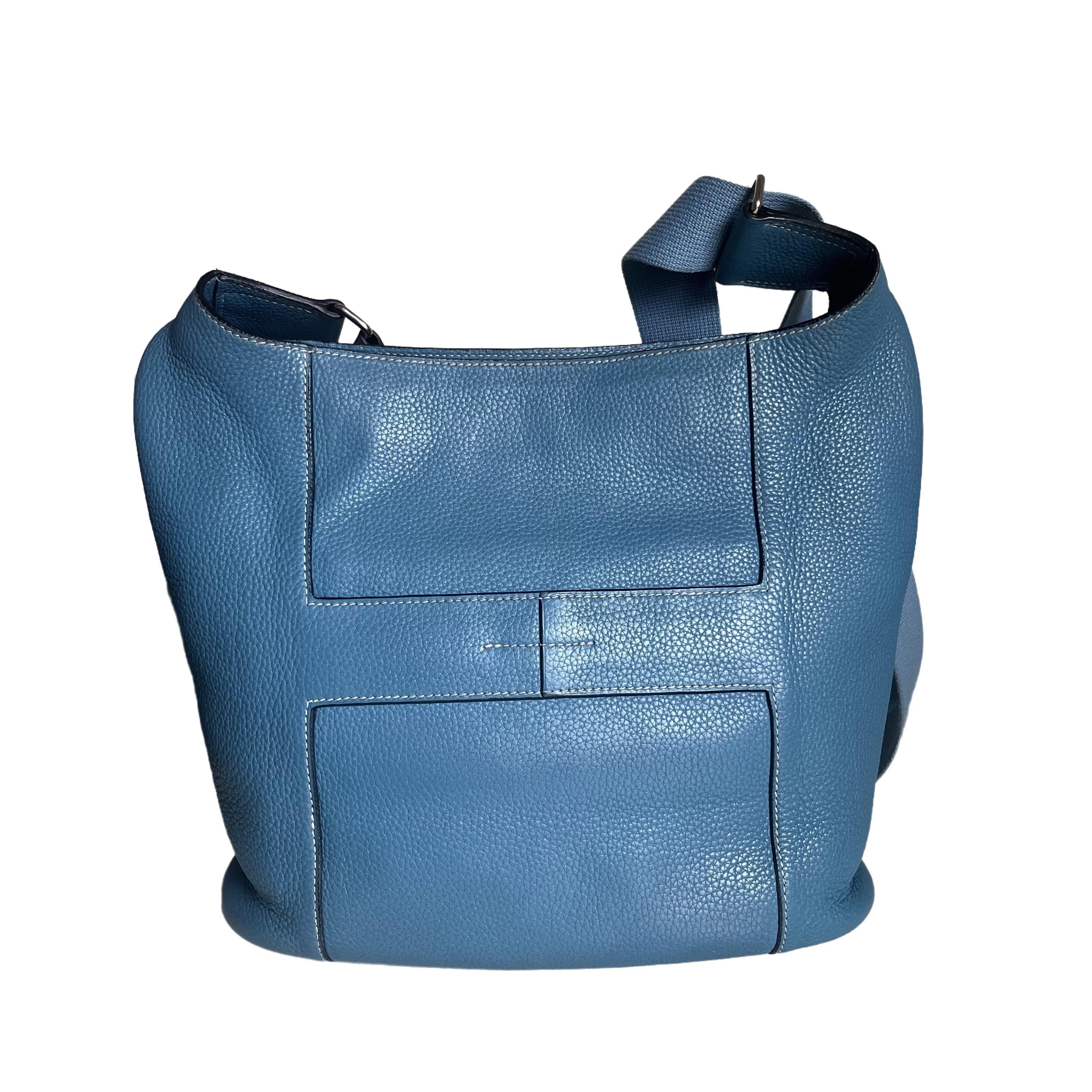Women's Hermès Taurillon Clemence Good News 28 PM Blue Jeans Hobo Crossbody Bag For Sale