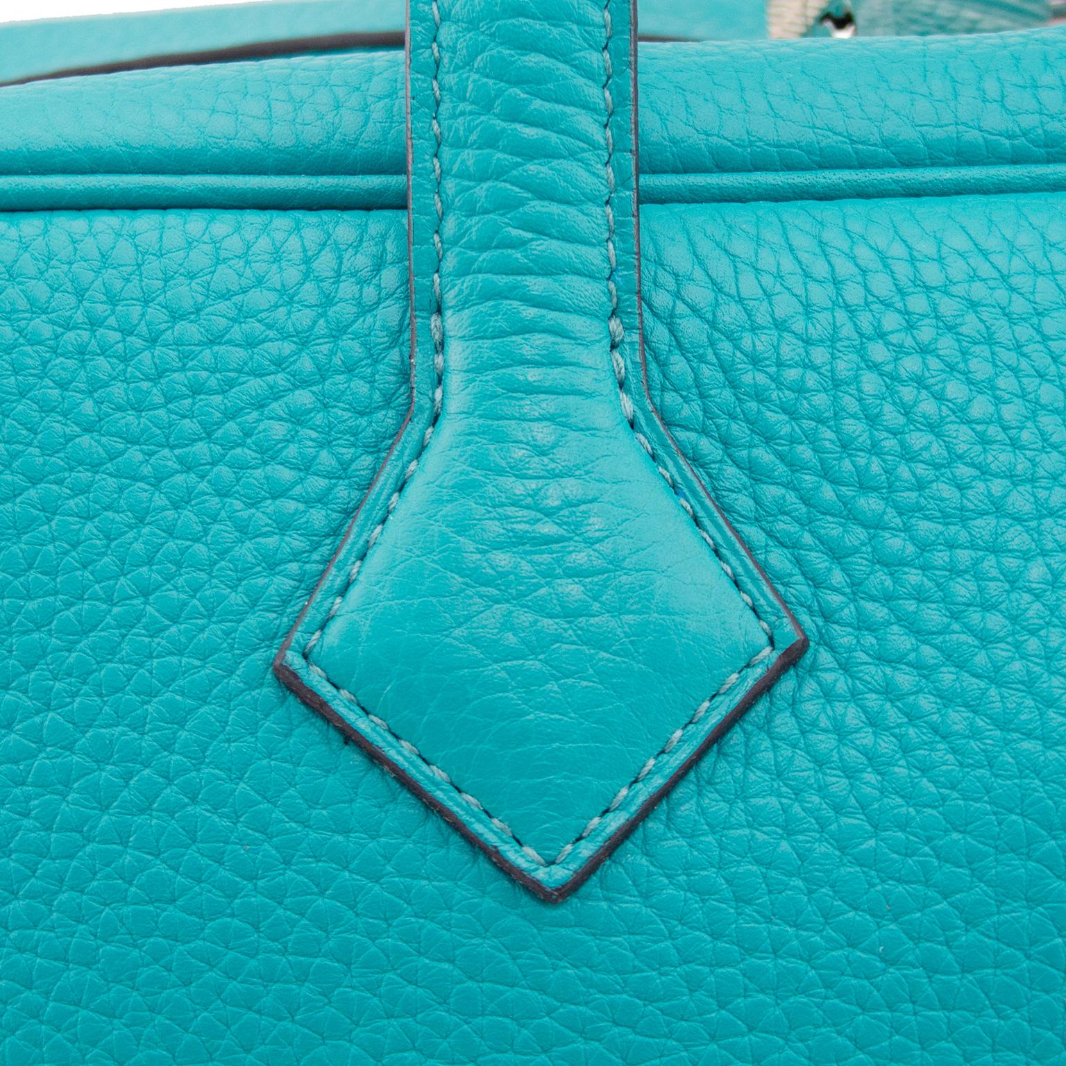  Hermes Taurillon Clemence Novillo Victoria II 35 in Turquoise  In Good Condition For Sale In Toronto, Ontario