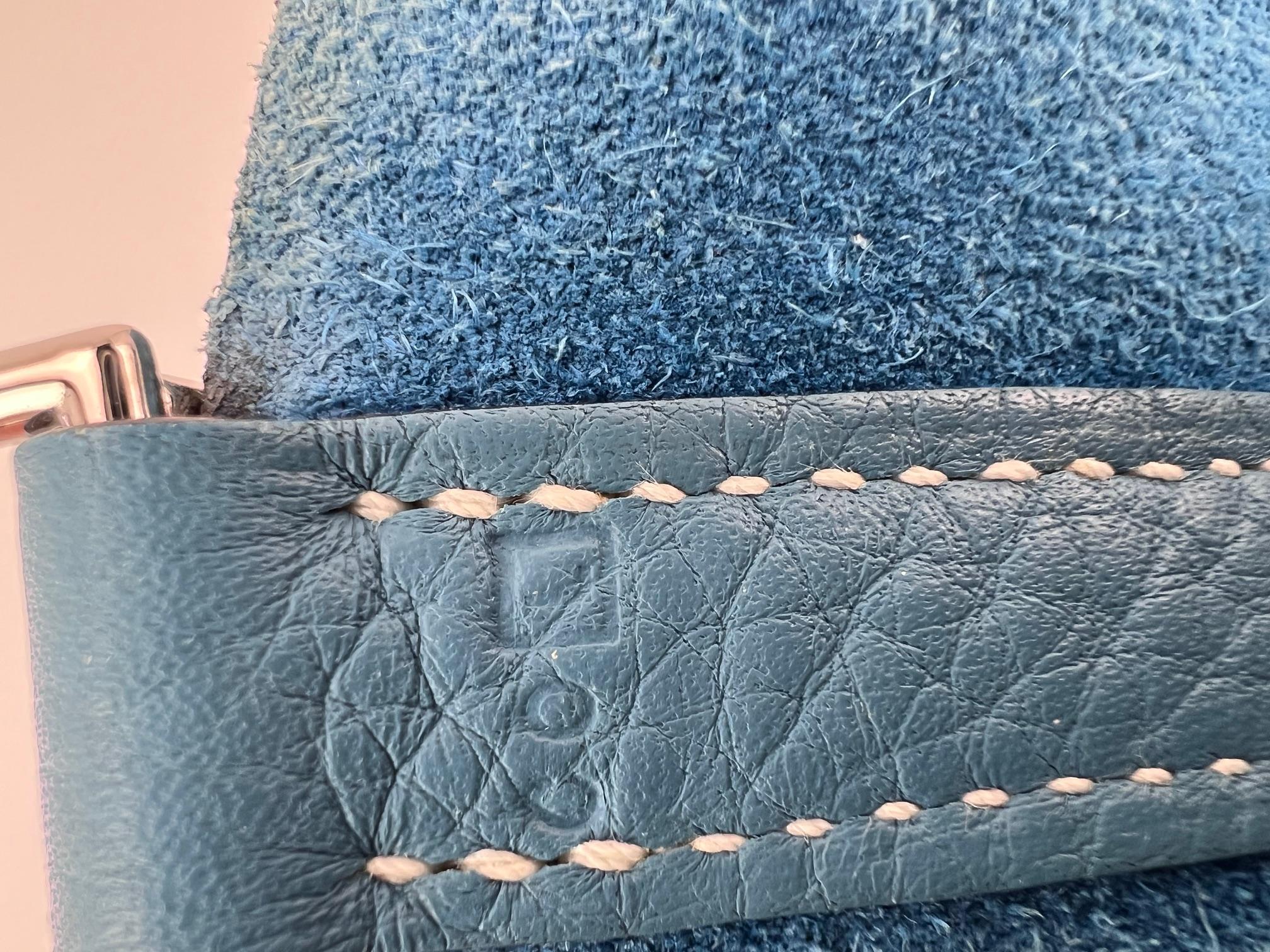 Hermes Taurillon Clemence Picotin 22 MM Blue Leather Hand Bag For Sale 2