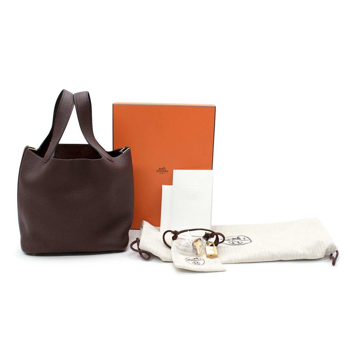 Hermes Taurillon Clemence Rouge Sellier Picotin Lock 18

- Official Colour Rouge sellier
- Palladium plated hardware
- Original box and dust bag included with clochette lock & keys

Age: Z 2021

Material: 
Taurillon Clemence

Made in France