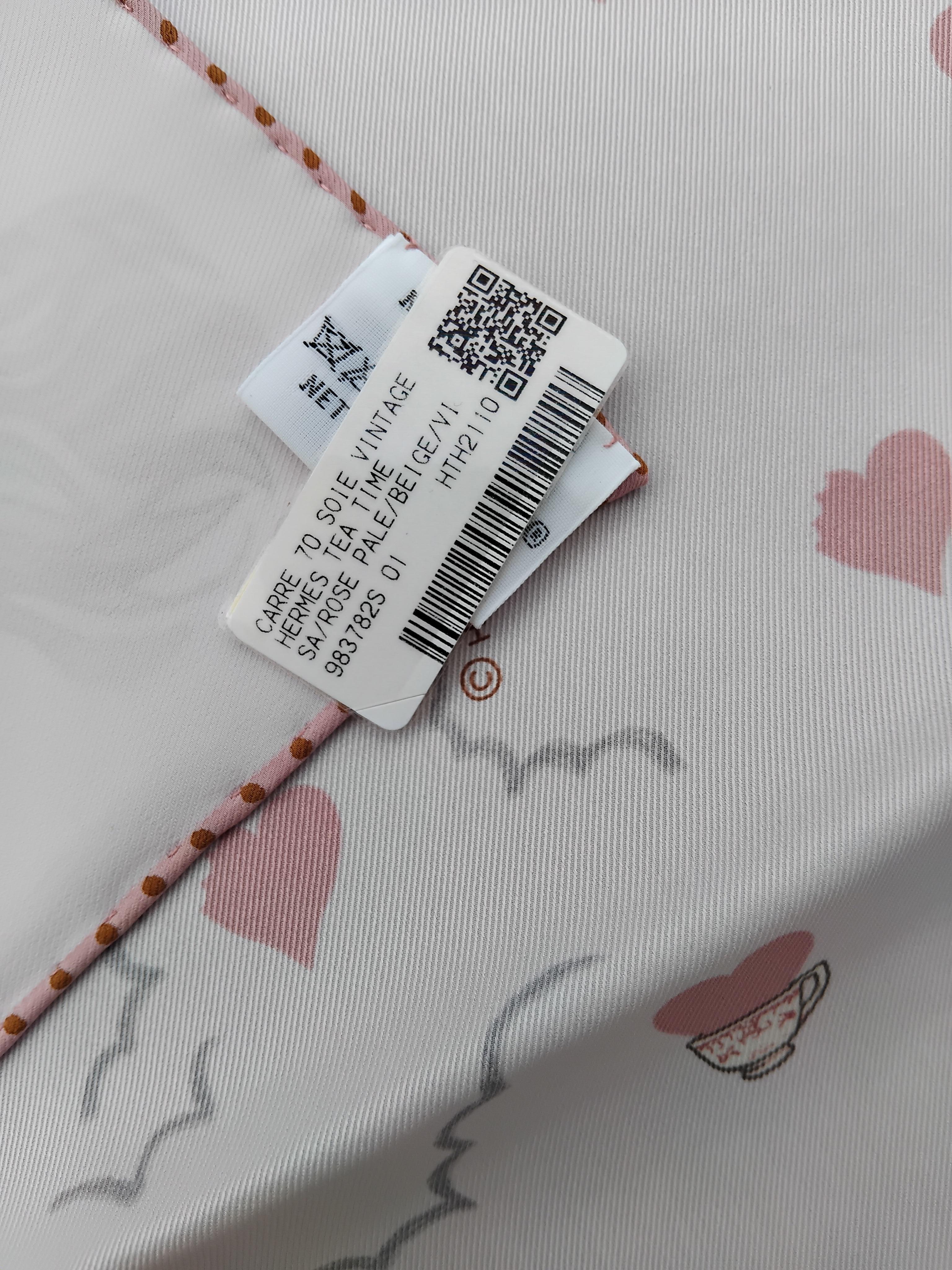 Hermès Tea Time Silk Scarf Pink Beige Jonathan Burton 26' For Sale 4