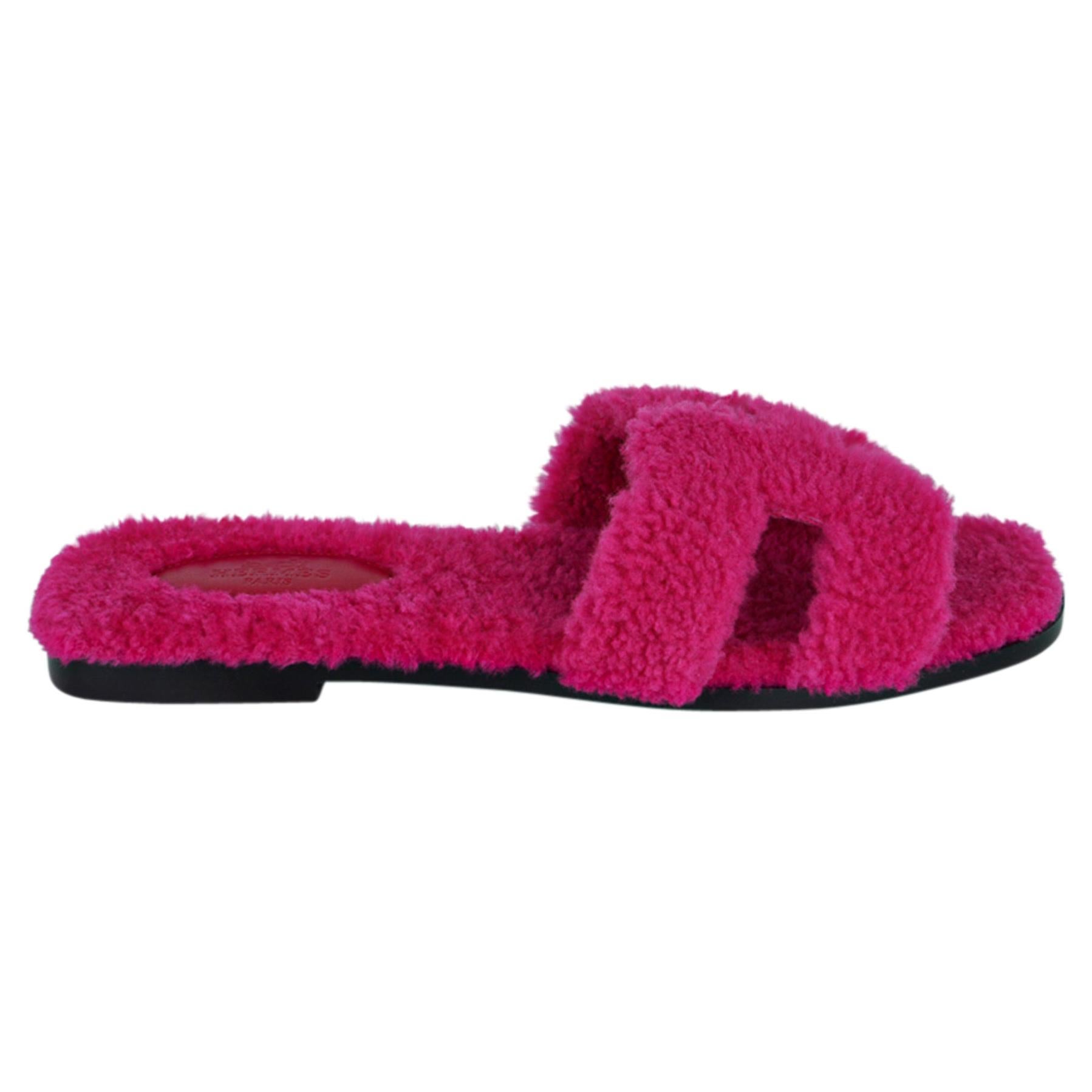 Hermes Teddy Bear Oran Sandal Fuchsia Limited Edition Shearling Flat 37.5 / 7.5 