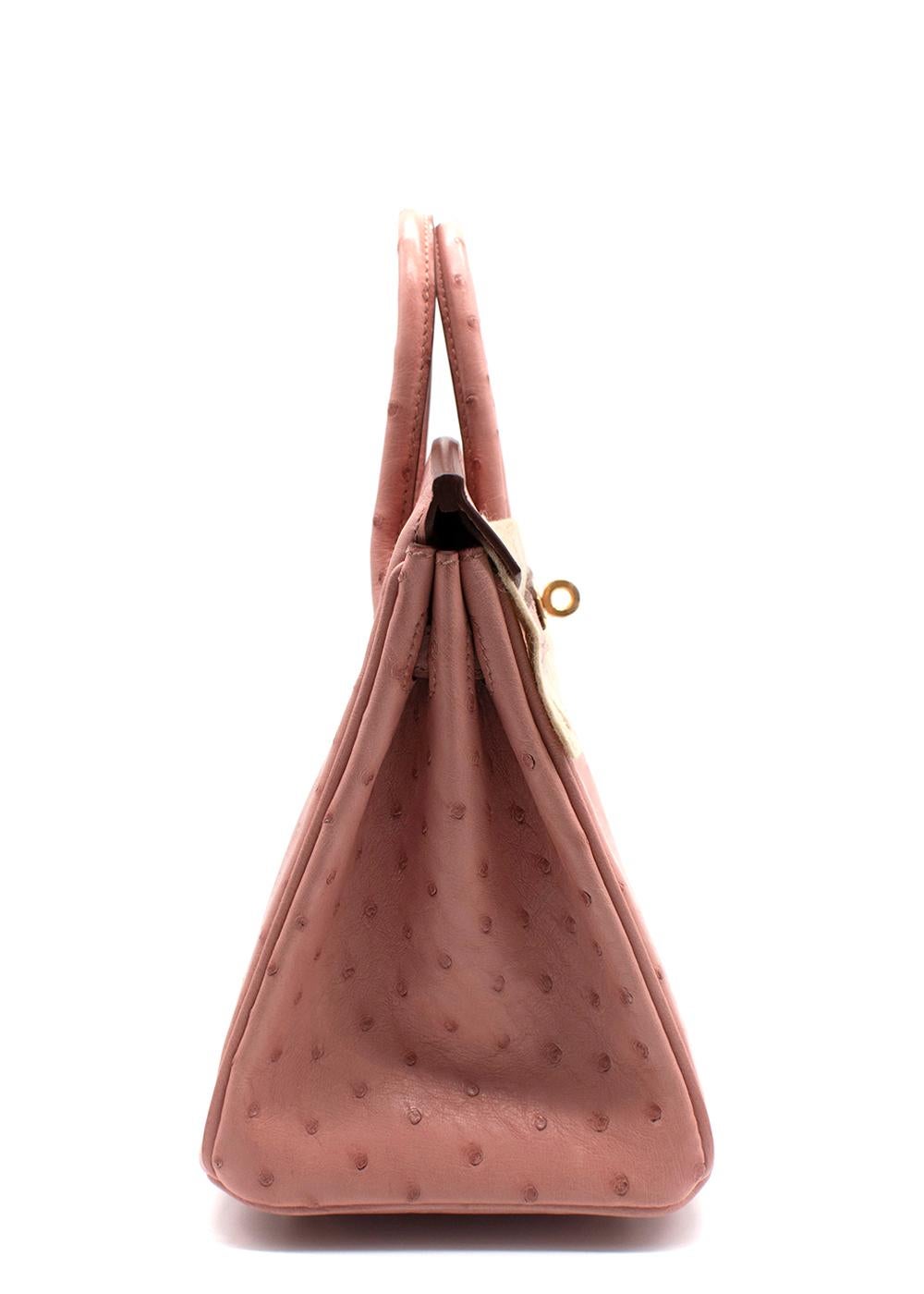 Hermès Terre Cuite Straußenleder Birkin 25 Tasche GHW (Braun) im Angebot
