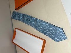 Hermes tie Cheval en Cœur silk twill