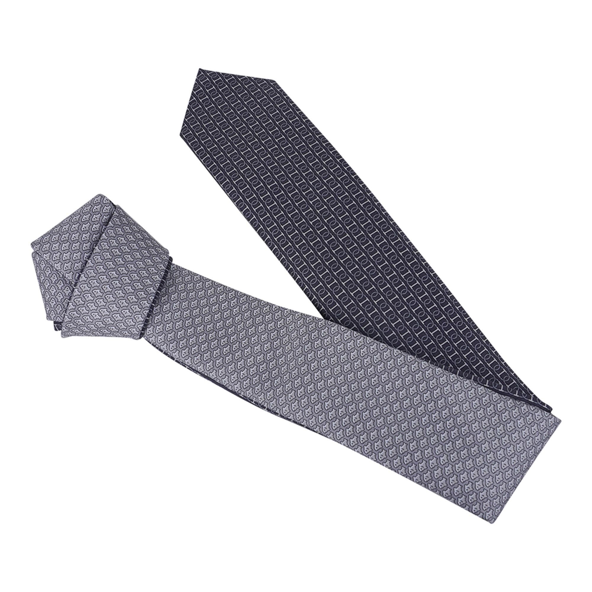 Cravate Twillbi double 6 imprimé Antracite/Gris Hermès, neuve avec boîte en vente 2