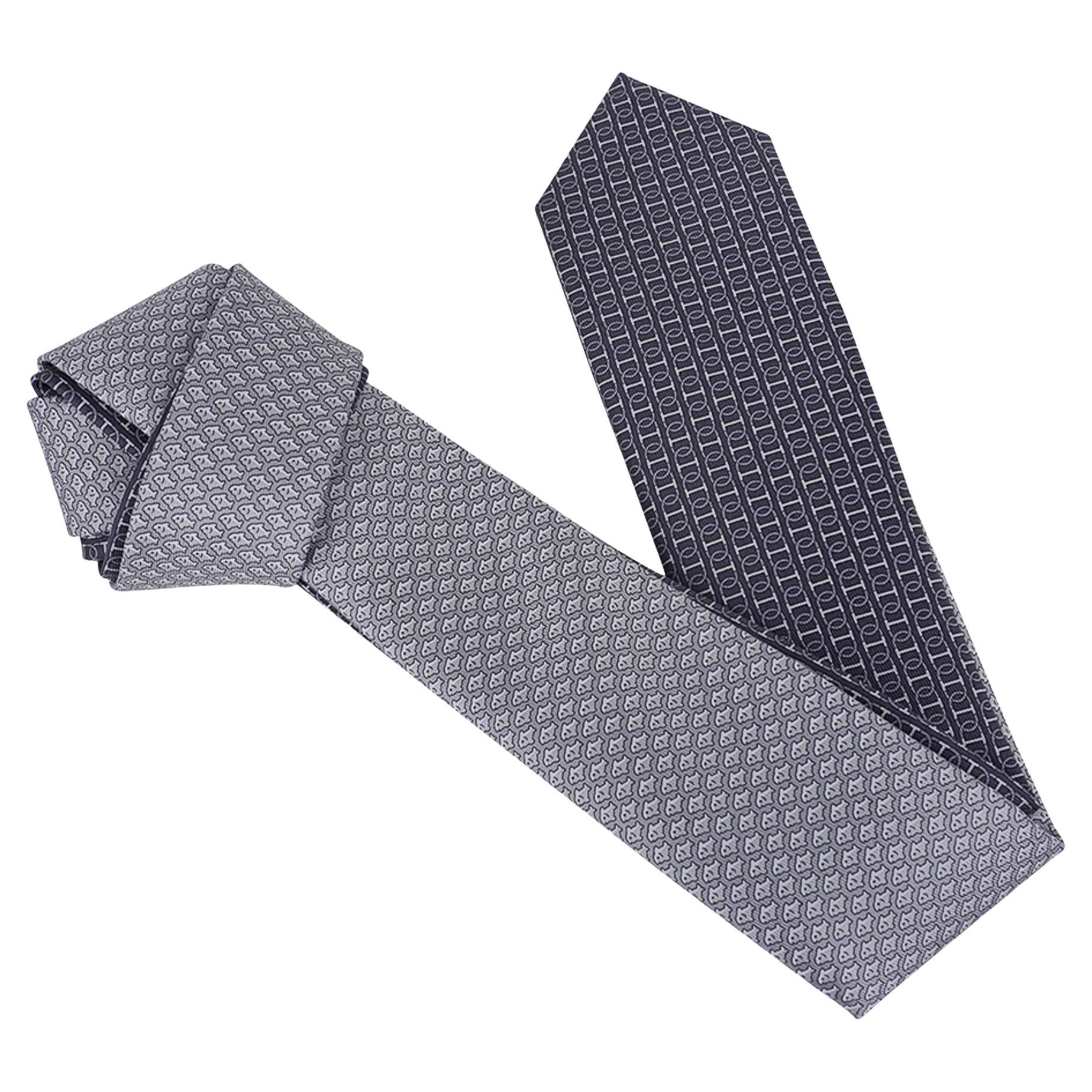 Cravate Twillbi double 6 imprimé Antracite/Gris Hermès, neuve avec boîte