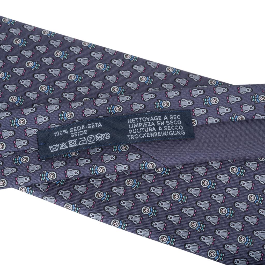 Hermes Pingloo Twillbi Silk Gris Fonce Blue Moyen Tie In New Condition For Sale In Miami, FL