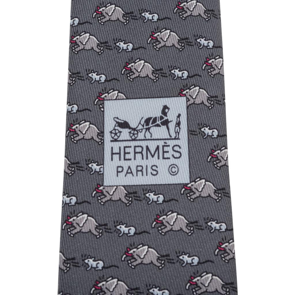 Hermès - Cravate twillbi « Sauve qui peut ! » gris/gris foncé, neuve dans sa boîte Pour hommes en vente