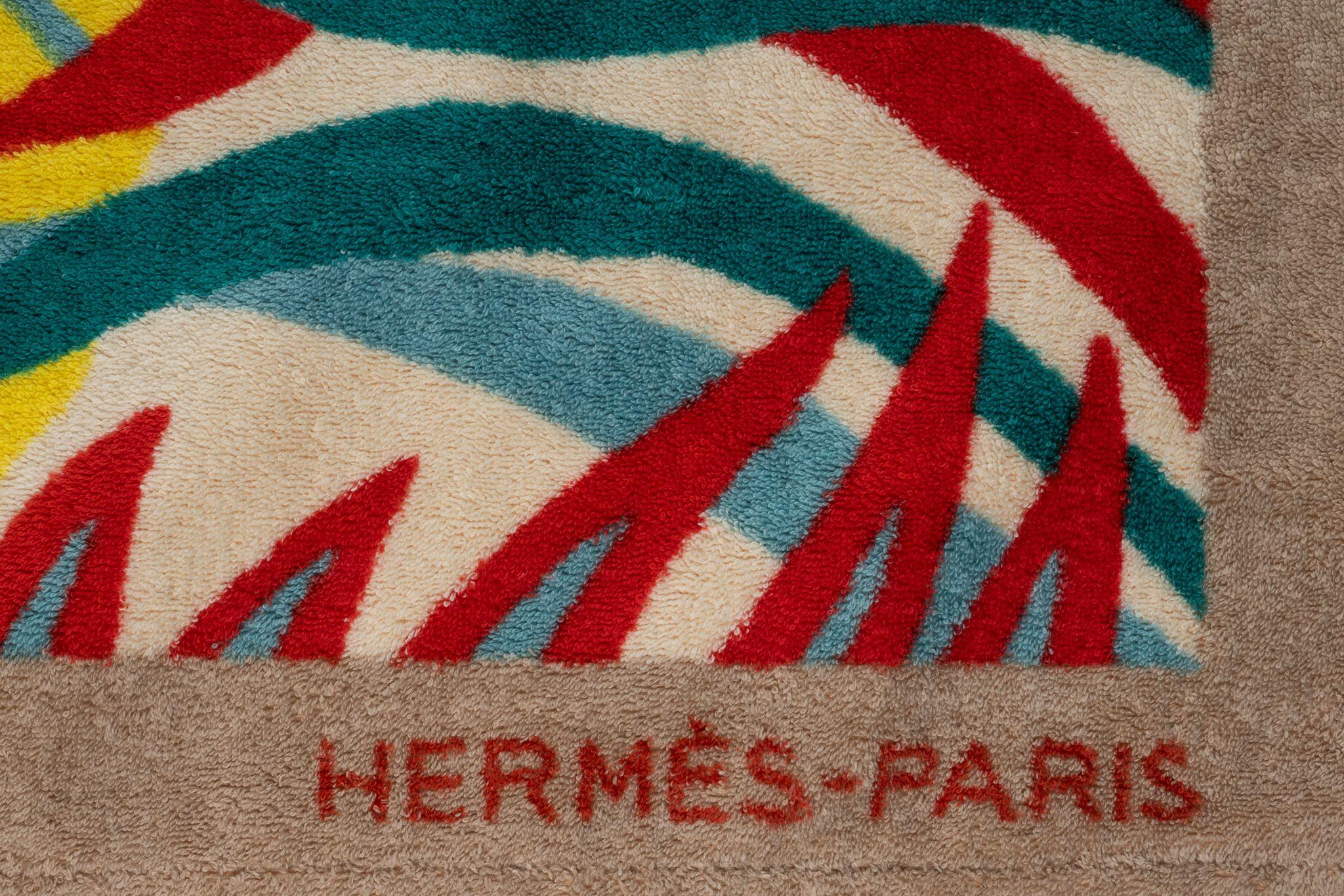 Beige Hermès “Tigre à l‘ananas“ Beach Towel For Sale