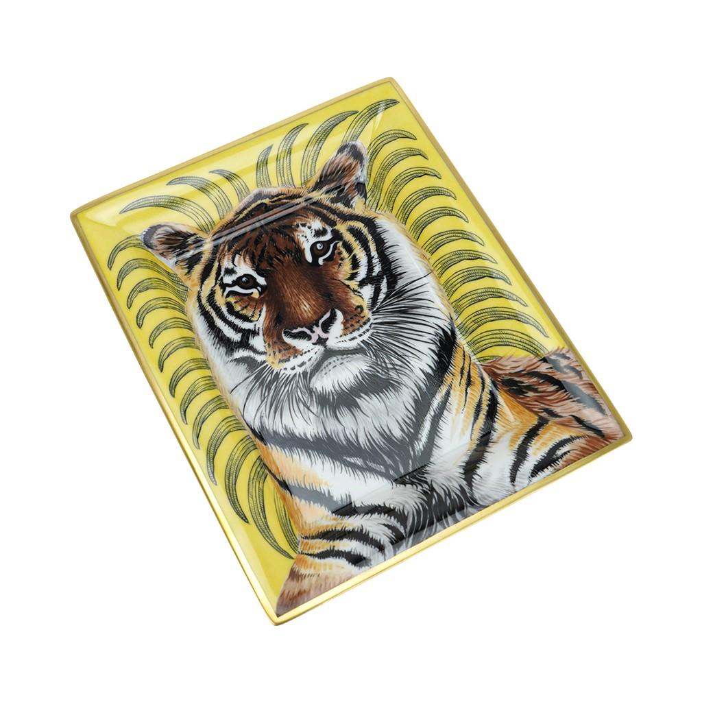Hermes Tigre Royal Change Tray Soleil Hand Painted Porcelain In New Condition For Sale In Miami, FL