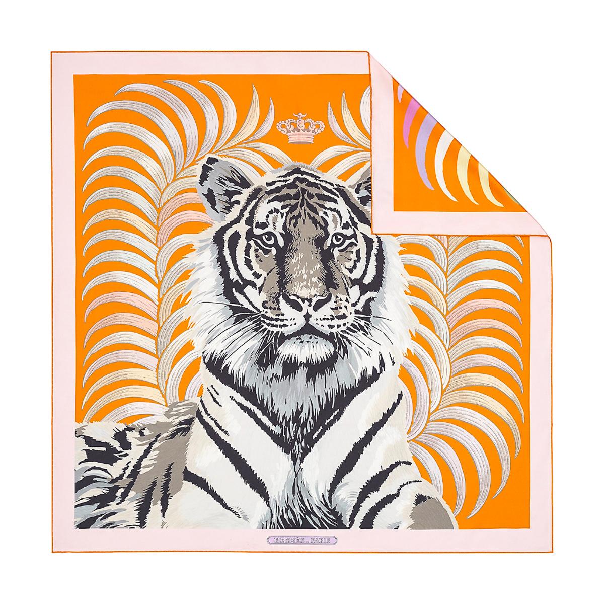 Hermès - Écharpe Tigre Royal Double Face orange / rose / anthracite 90 en vente 3
