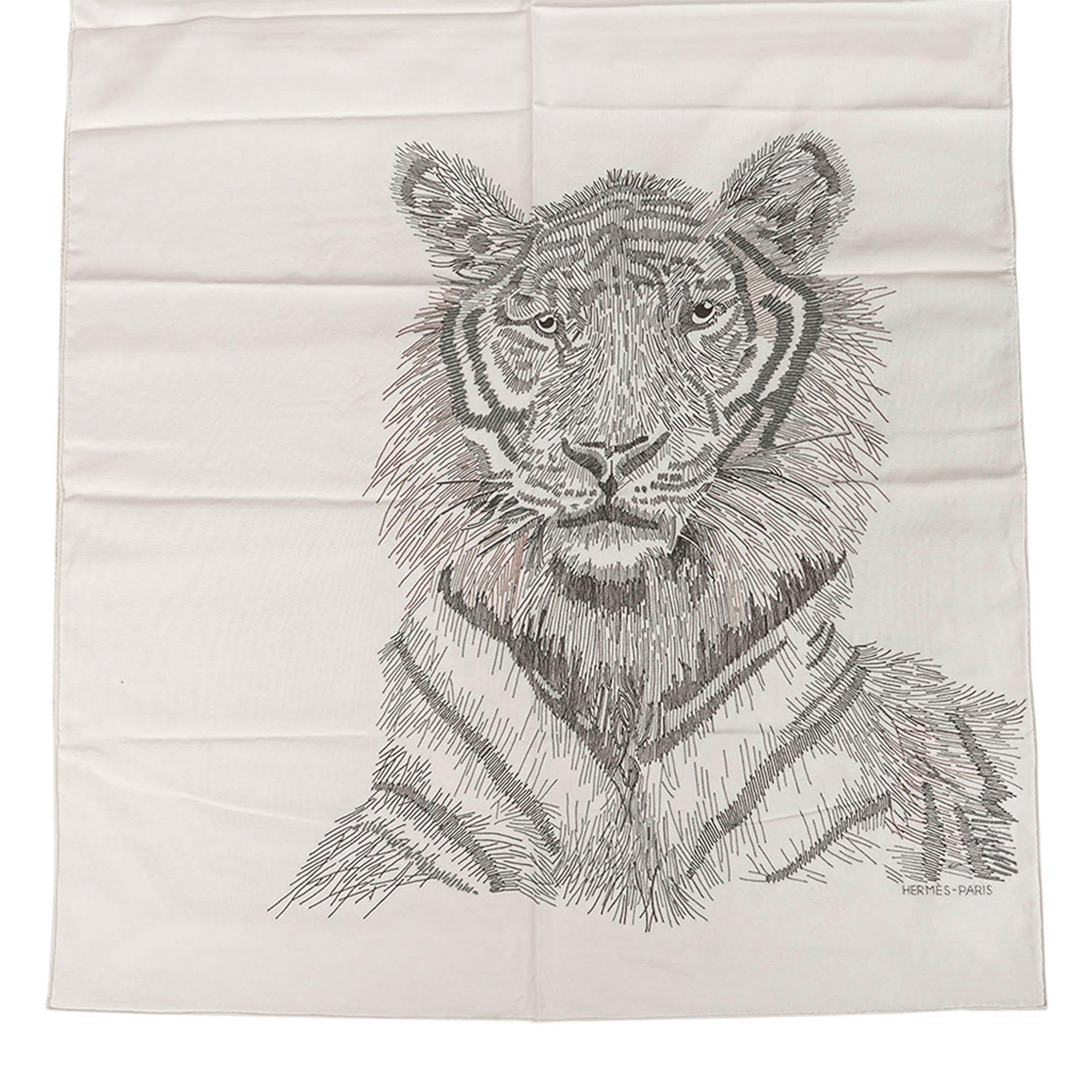 Hermes Tigre Royal Embroidered Stole Limited Edition Silk Scarf In New Condition For Sale In Miami, FL