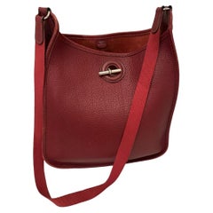 Used Hermès Toggle Closure Wine Leather Handbag 
