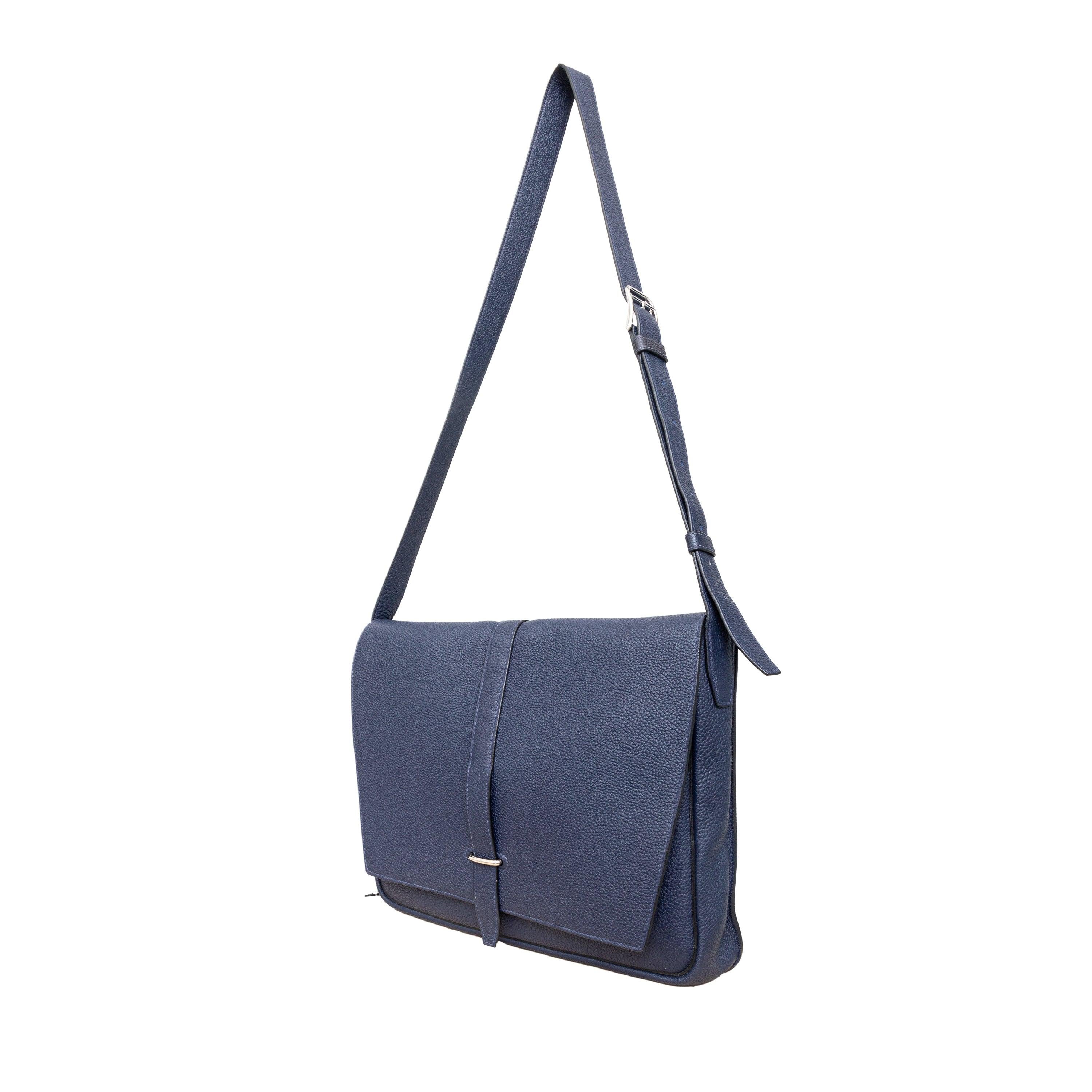 Gray Hermès Togo Steve Light Messenger Bag - '20s For Sale