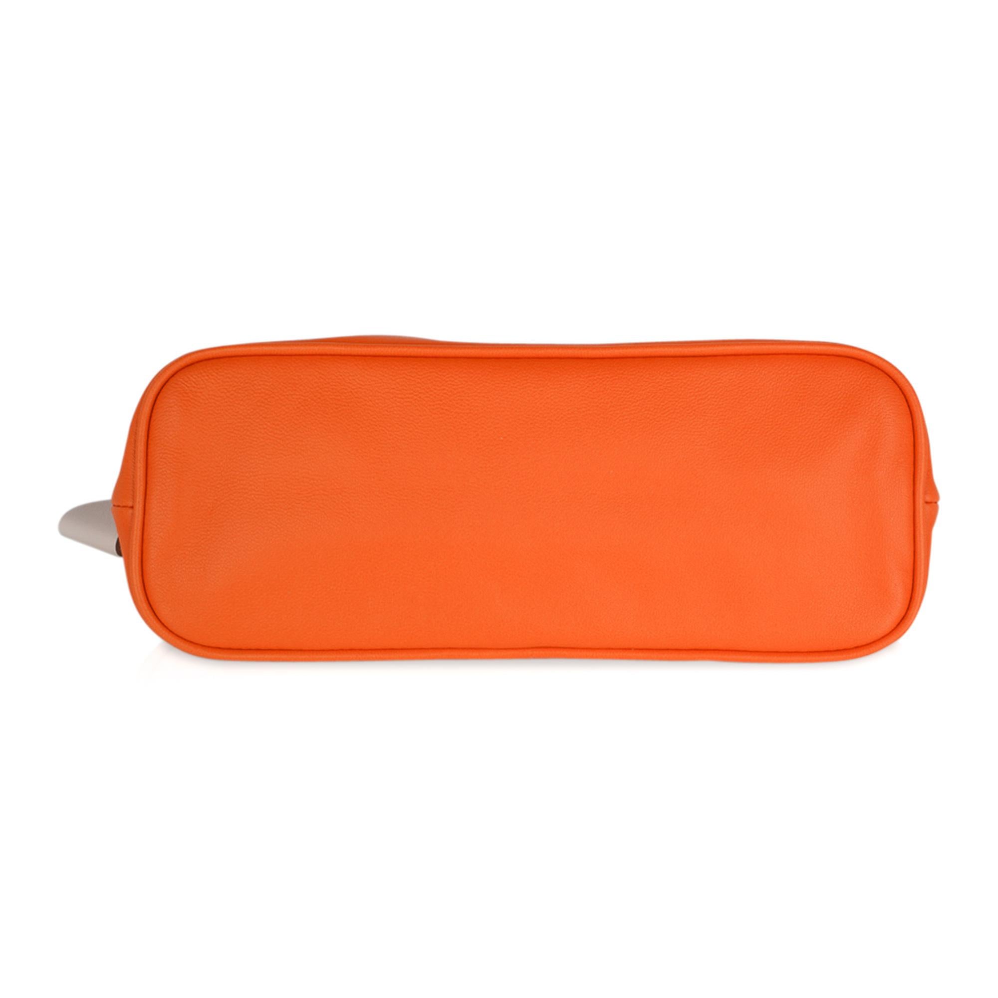 Hermes Tohubohu Pouch Orange / Craie Medium Modell Neu im Angebot 4
