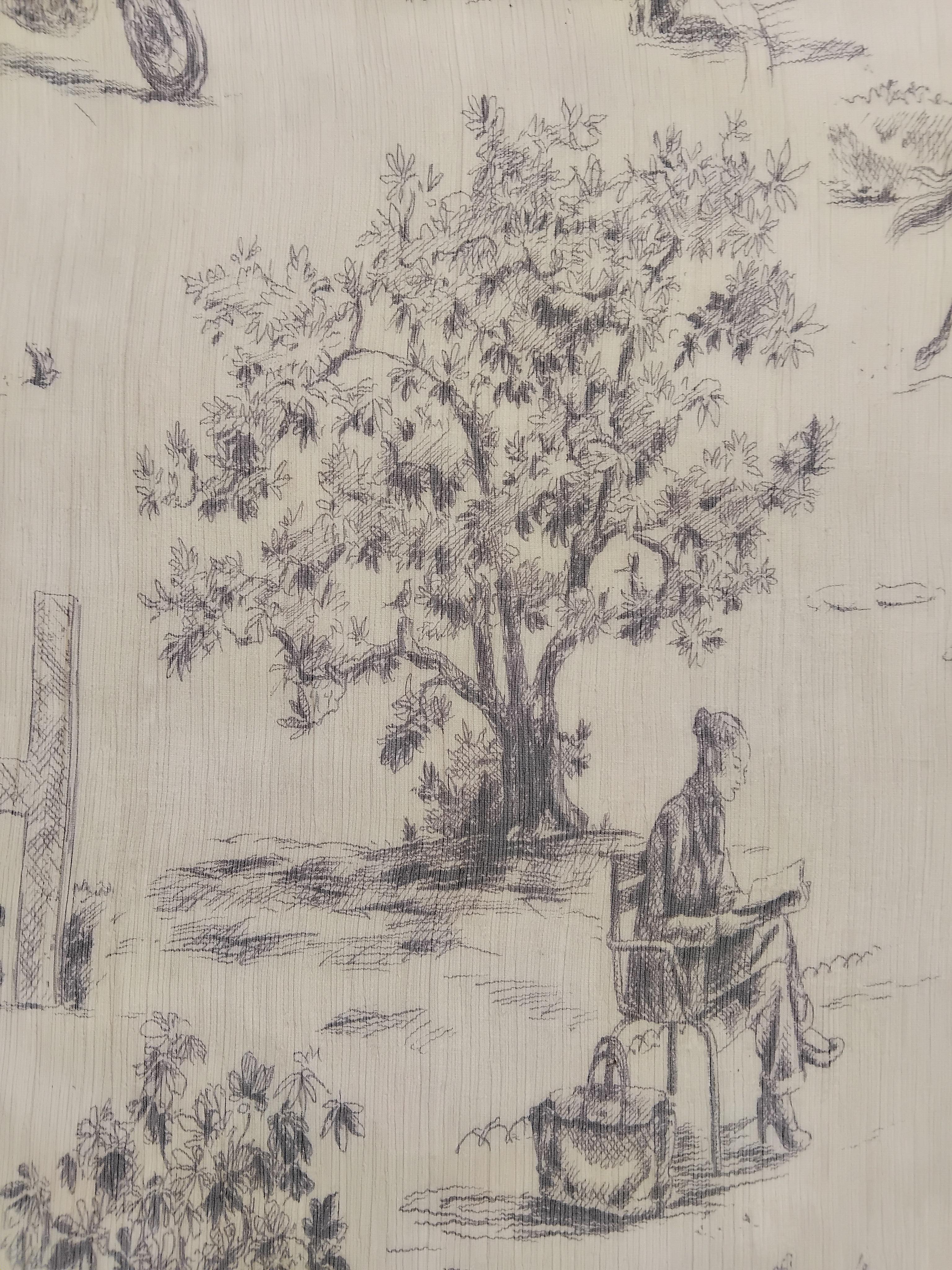 Hermès Toile de Jouy Stampa Chiffon Mousseline Sciarpa di Seta Lunga Stola in vendita 7