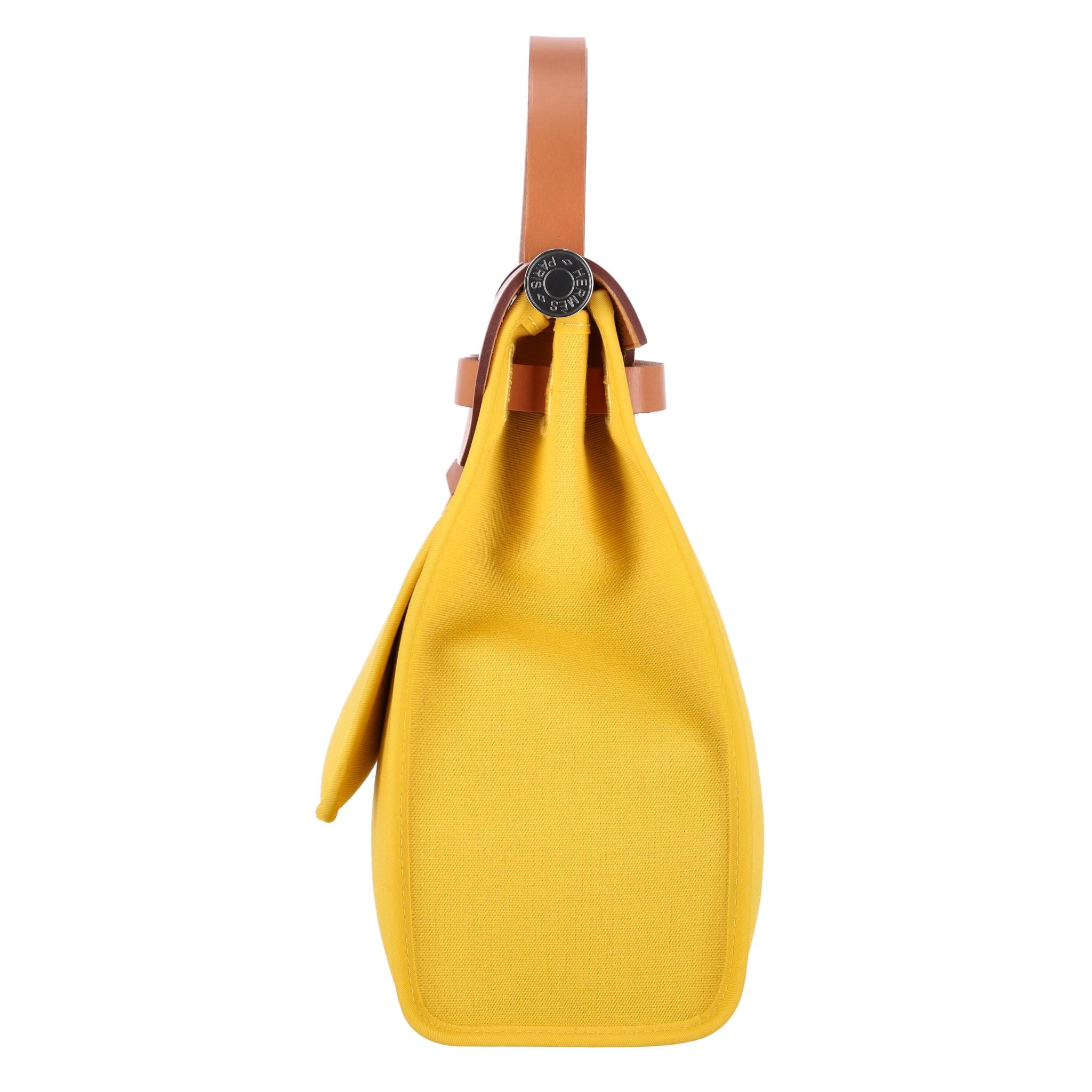 Arancia Hermès Toile & Vache Leather Hunter Herbag Zip 31 Bag & Matching Pouch in vendita