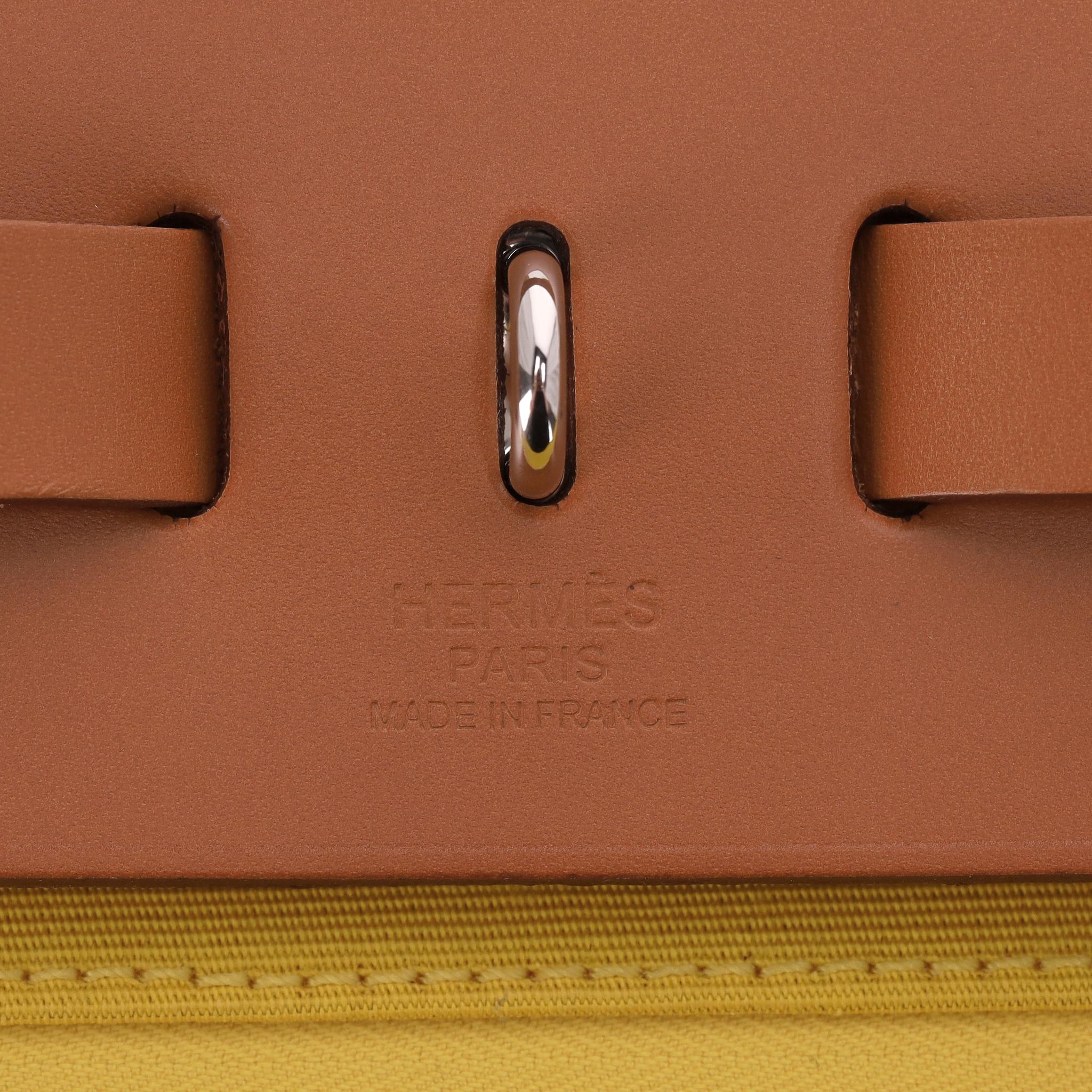 Hermès Toile & Vache Leather Hunter Herbag Zip 31 Bag & Matching Pouch in vendita 4