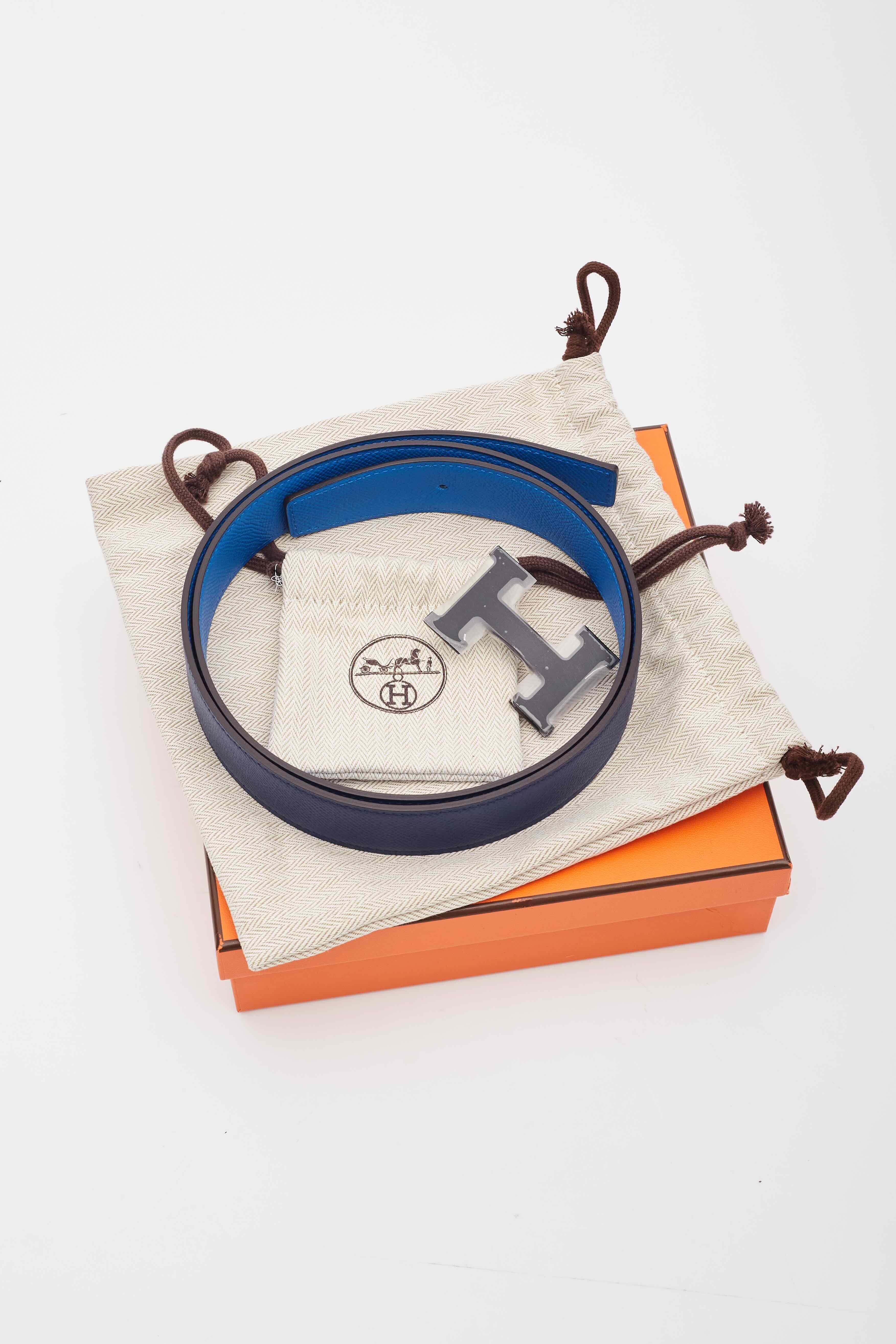 Hermes Tonight Reversible Leather Blue Belt With Metal Logo H Belt (90) For Sale 3