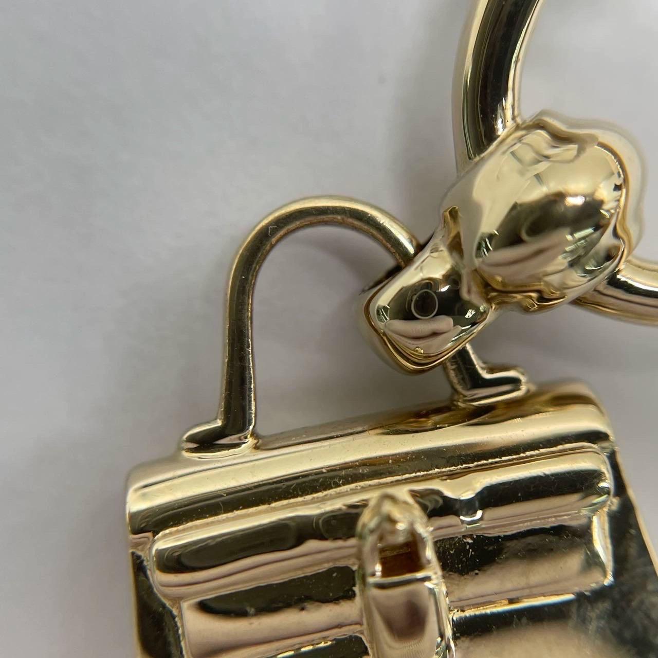 Hermès Top Kelly Ciondolo Oro Rosa Collana Charm in vendita 2