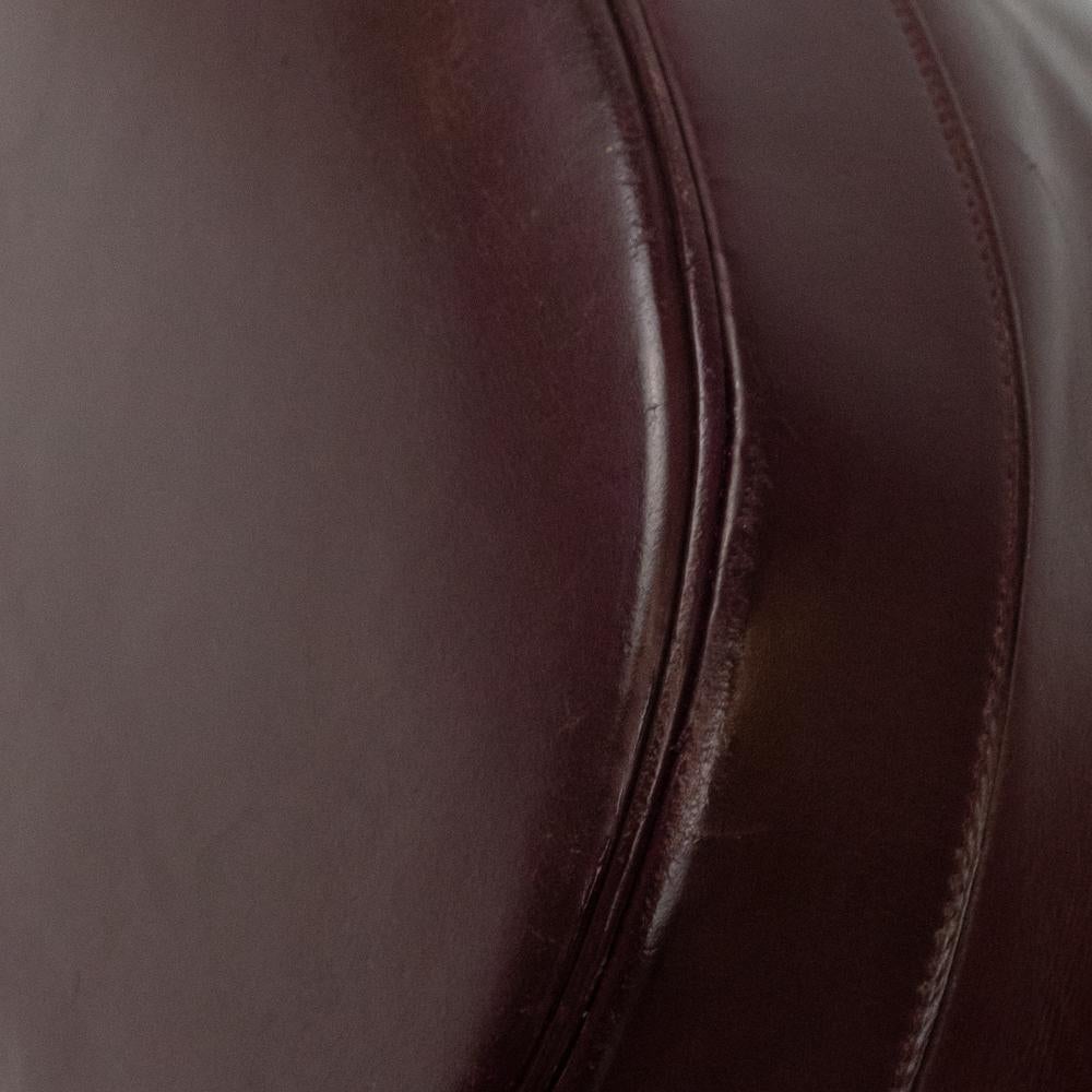HERMÈS Torque Umhängetasche aus burgunderfarbenem Leder 10