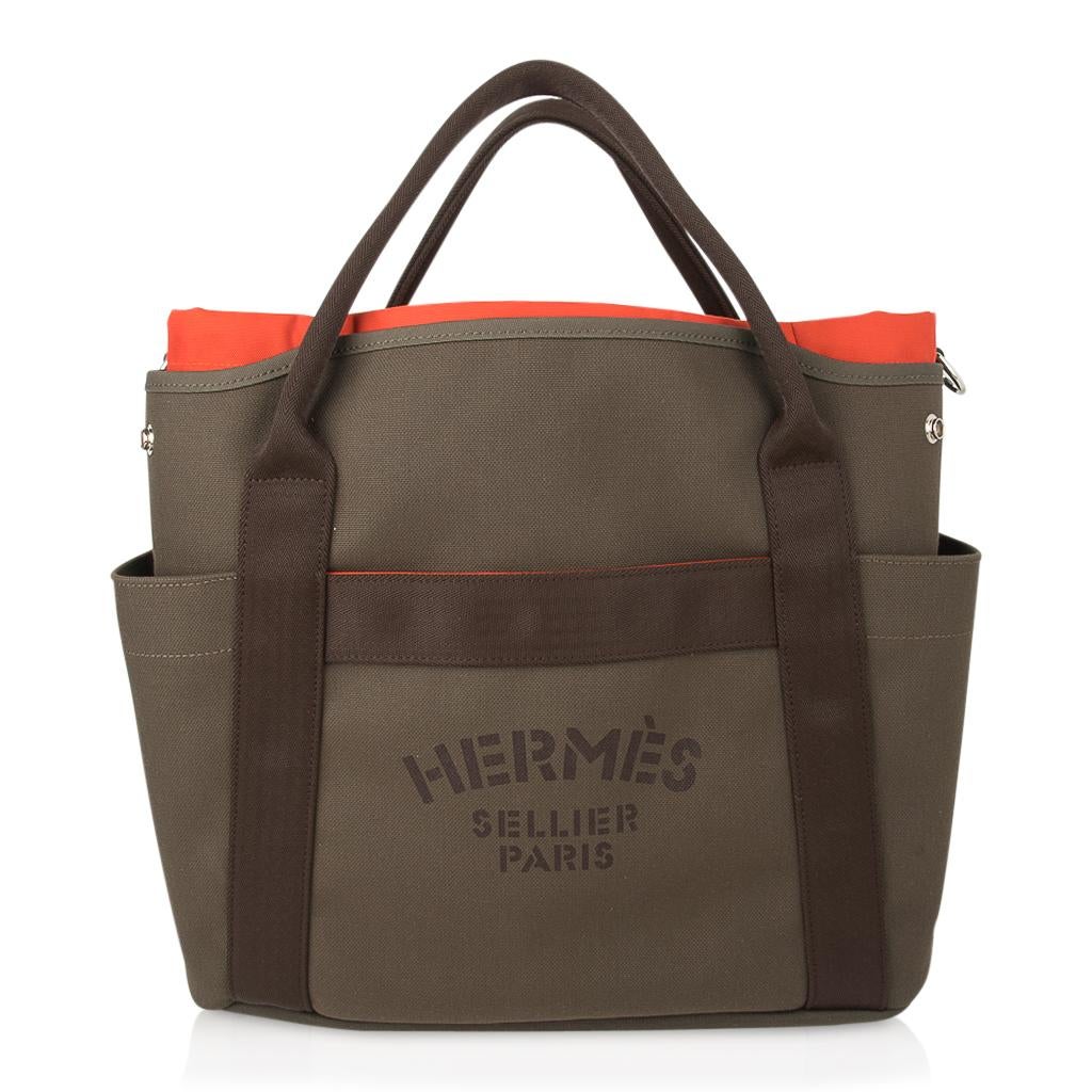 Hermes Tote Sac de Pansage Groom Boot and Helmet Bag Khaki / Feu new at ...