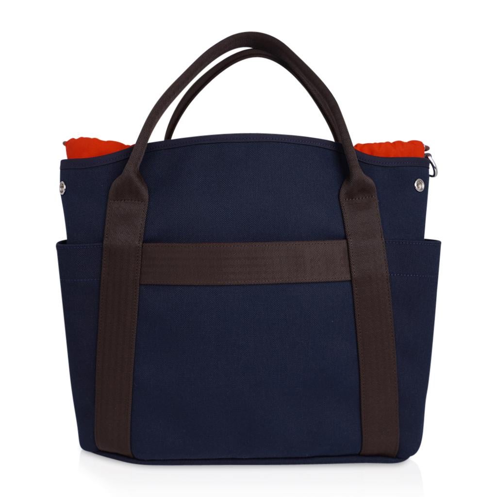 Women's or Men's Hermes Tote Sac de Pansage The Grooming Bag Navy / Feu