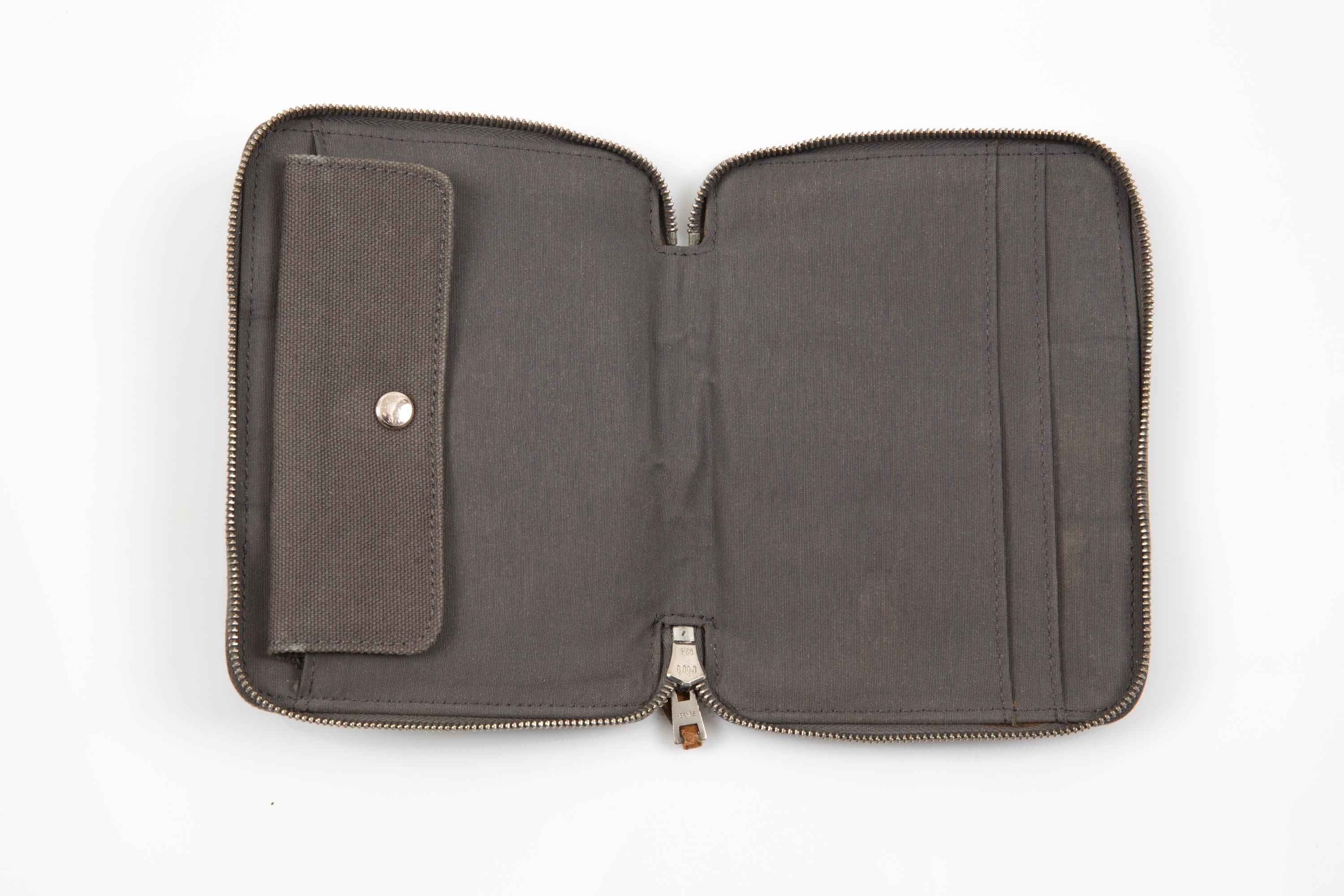 Portafoglio Hermes Toto in cotone grigio In condizioni buone in vendita a Paris, FR