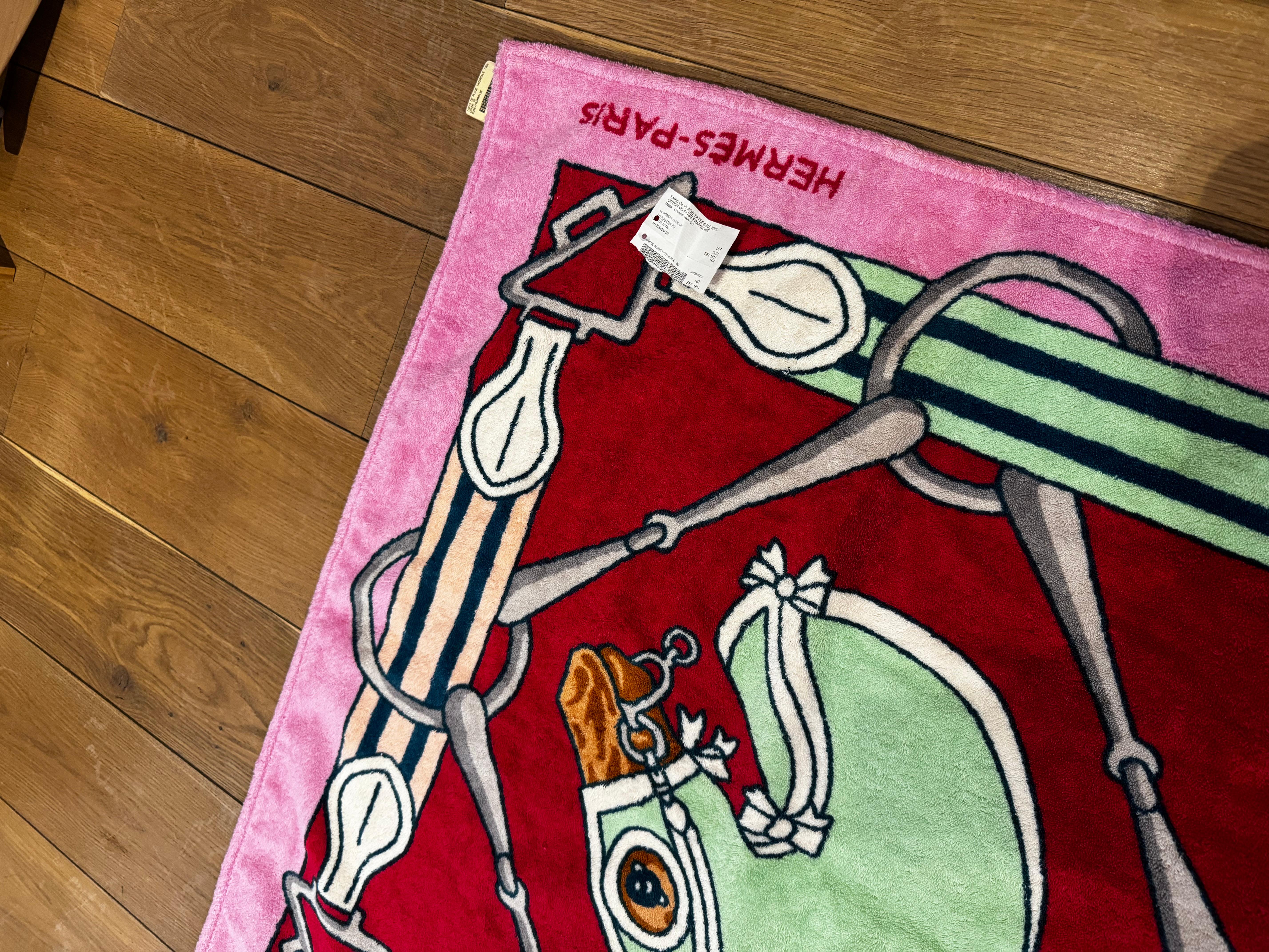 Women's or Men's Hermes towel cotton pink For Sale