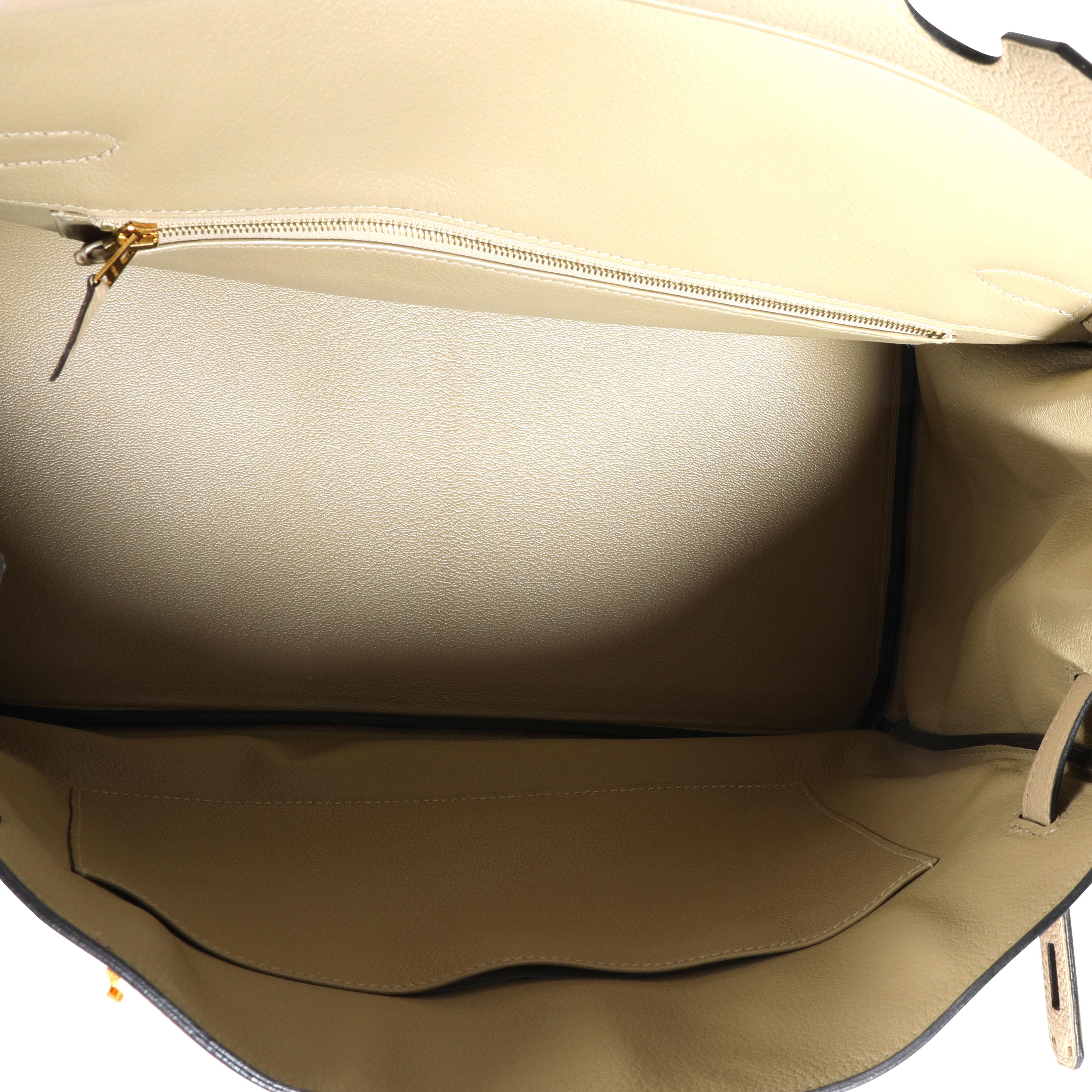 Hermès Trench Togo Birkin 35 GHW
SKU: 110985

Handbag Condition: Very Good
Condition Comments: Very Good Condition. Plastic on feet. Light marks to leather. Faint scratching to hardware.
Brand: Hermès
Model: Birkin

Origin Country: France
Handbag