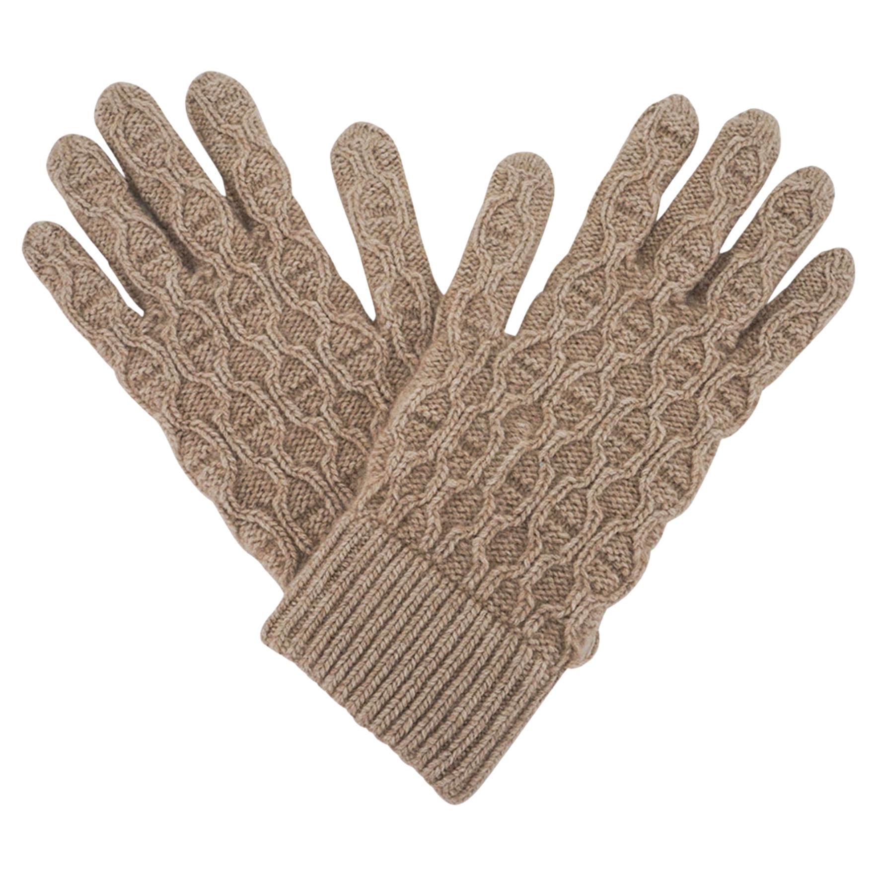 Hermes Tri Maillon Gloves Beige Cashmere M  For Sale