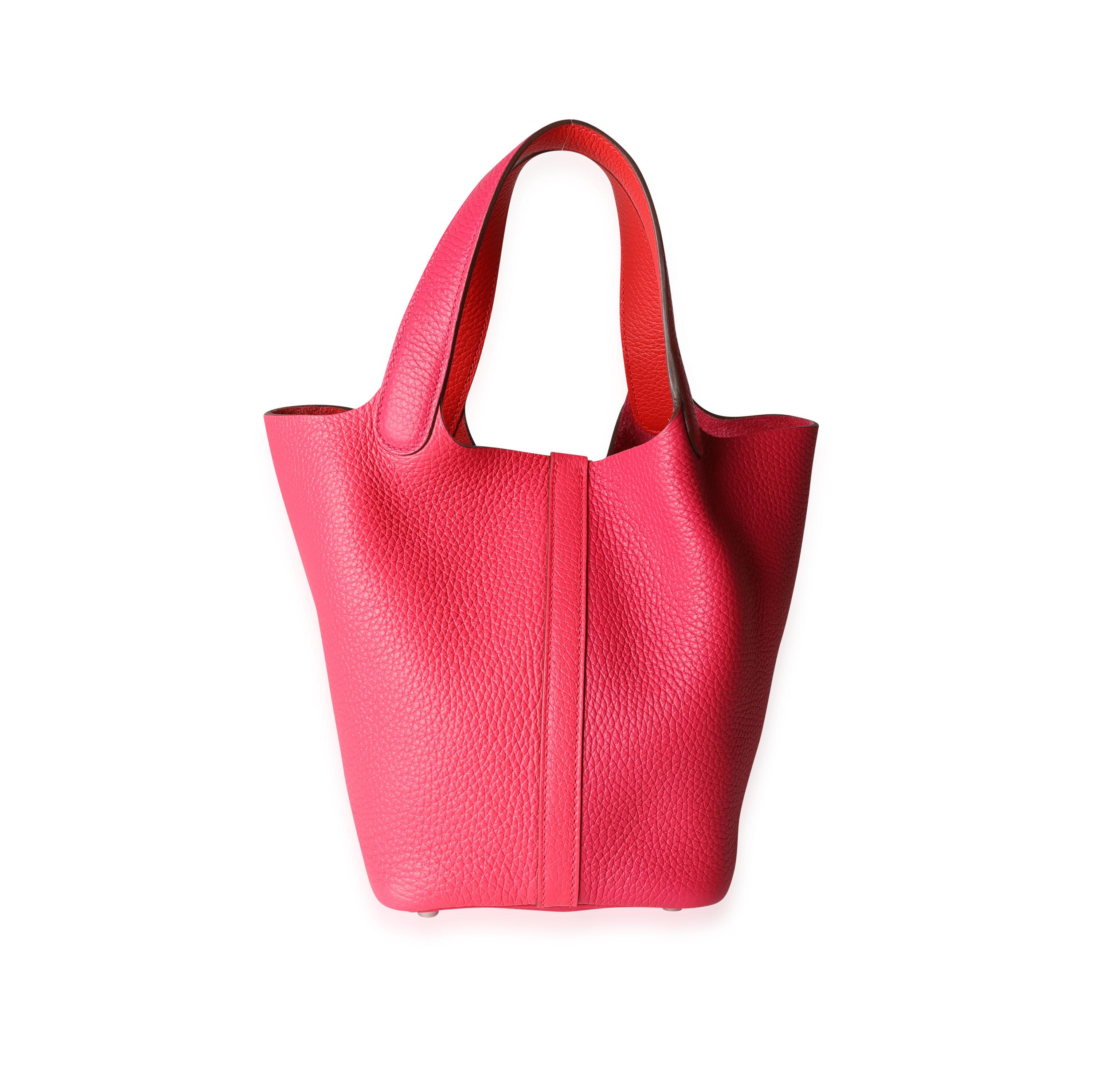 Listing Titel: Hermès Tricolor Clémence Picotin Lock 18 PHW
SKU: 115425
Zustand: Gebraucht (3000)
Zustand der Handtasche: Neuwertig
Bemerkungen zum Zustand: Neuwertiger Zustand. Kunststoff an der Hardware. Keine sichtbaren Anzeichen von Verschleiß.
