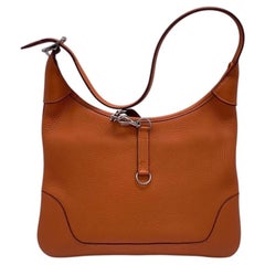 HERMES Trim 31 Orange Leather Hobo Shoulder Bag Stamp H 2004